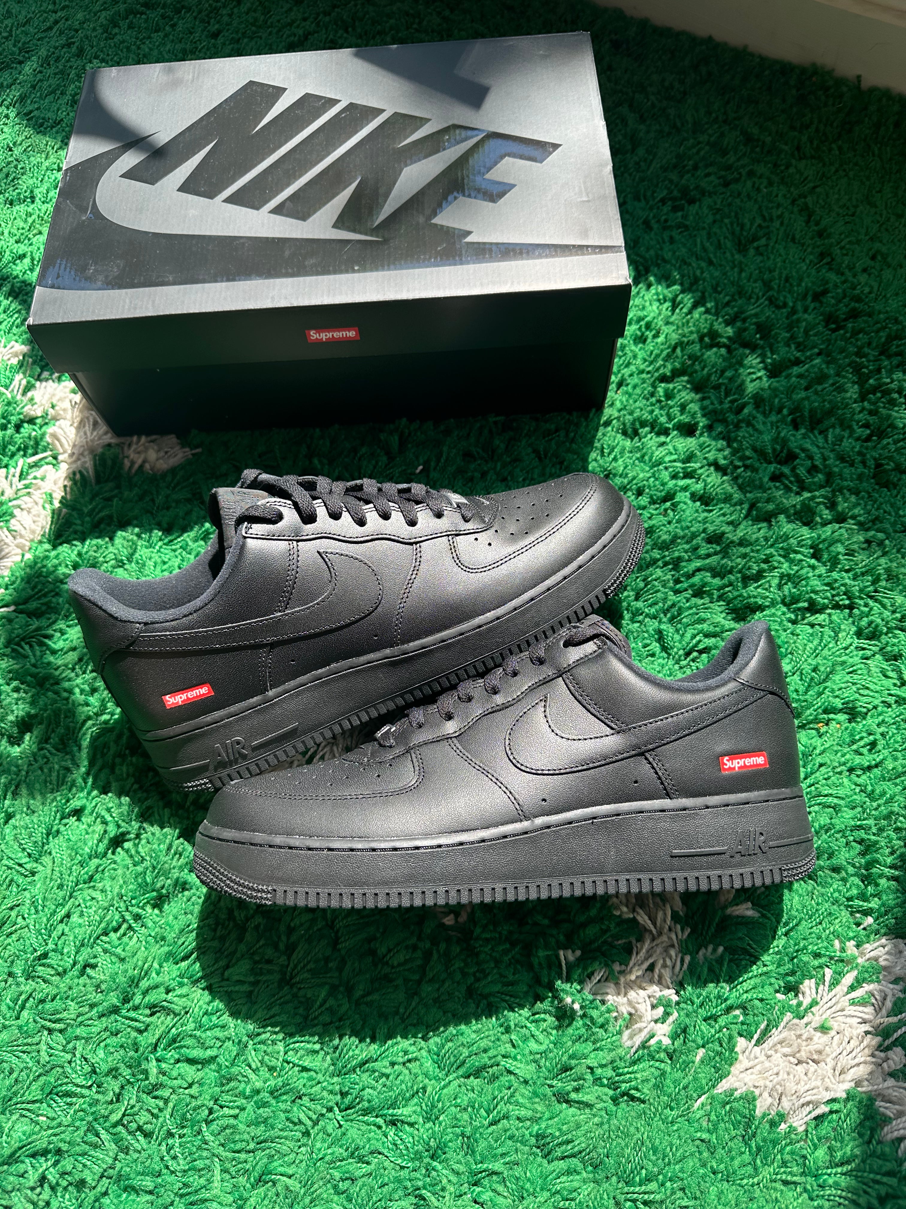 Supreme Air Force 1 Low “Black”