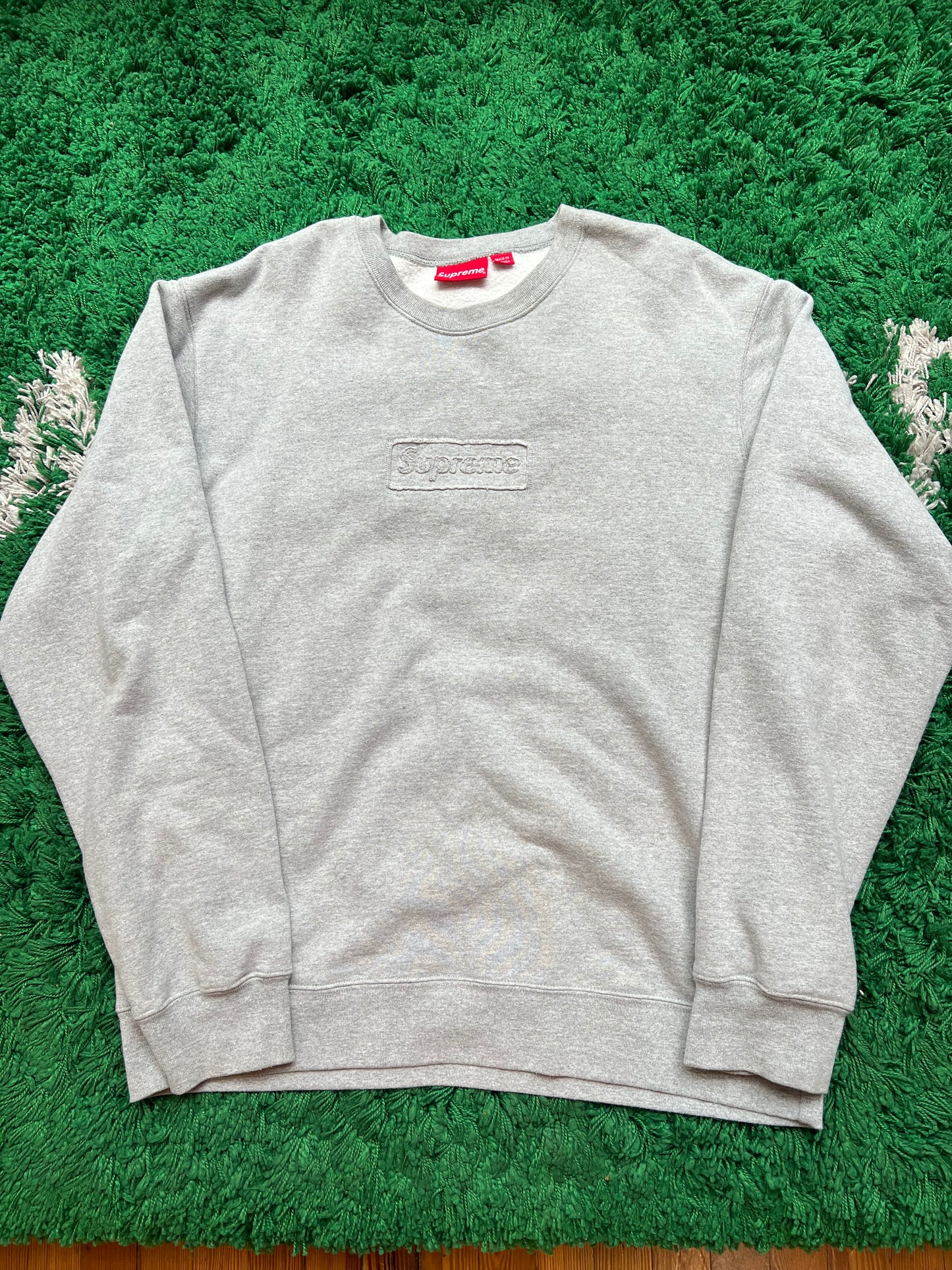 Supreme Cutout Box Logo Crewneck “Grey”