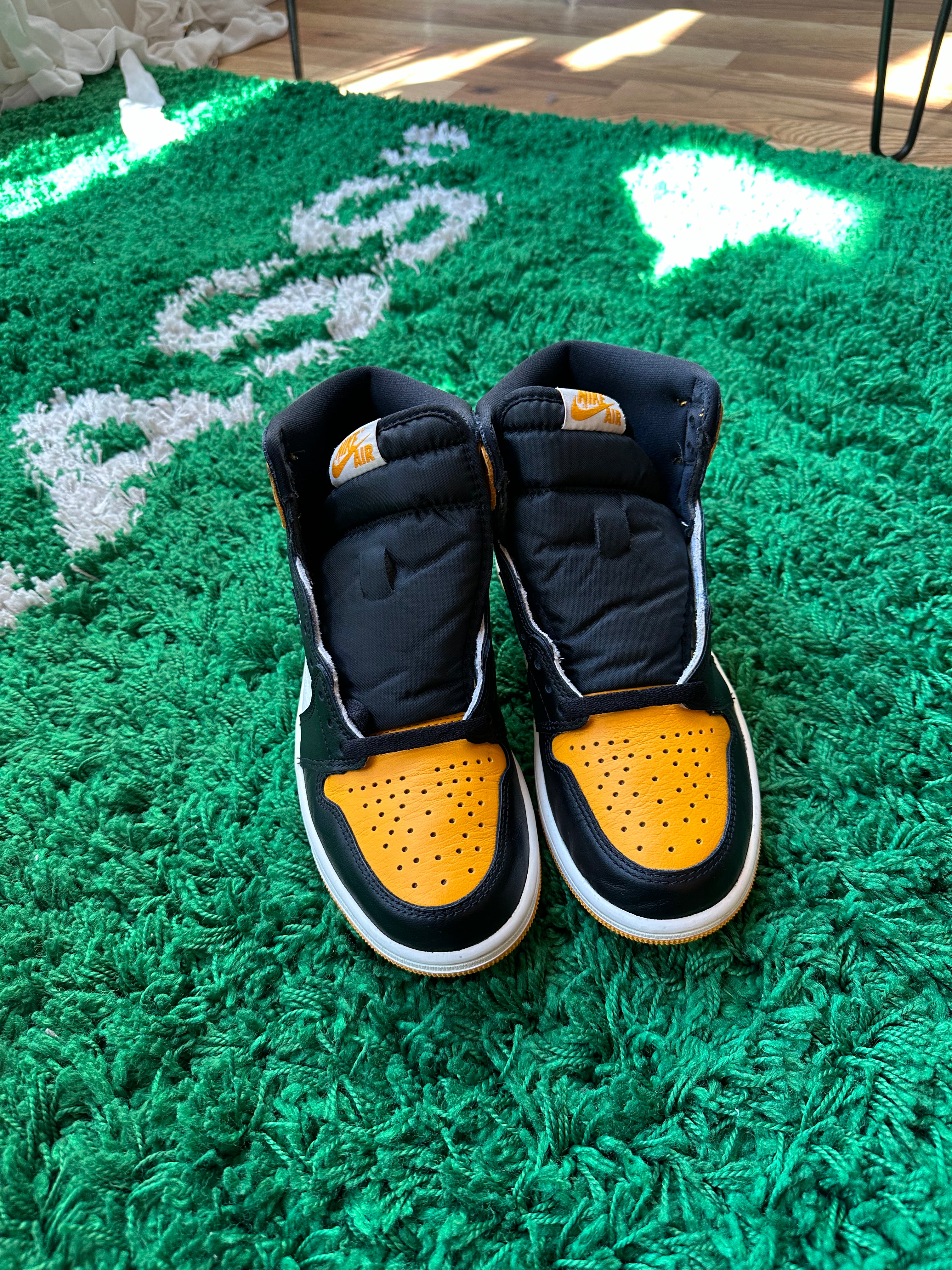 Jordan 1 High “Taxi”