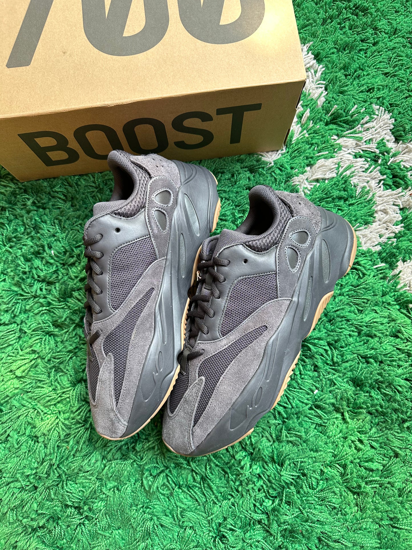 Yeezy 700 “Utility Black”