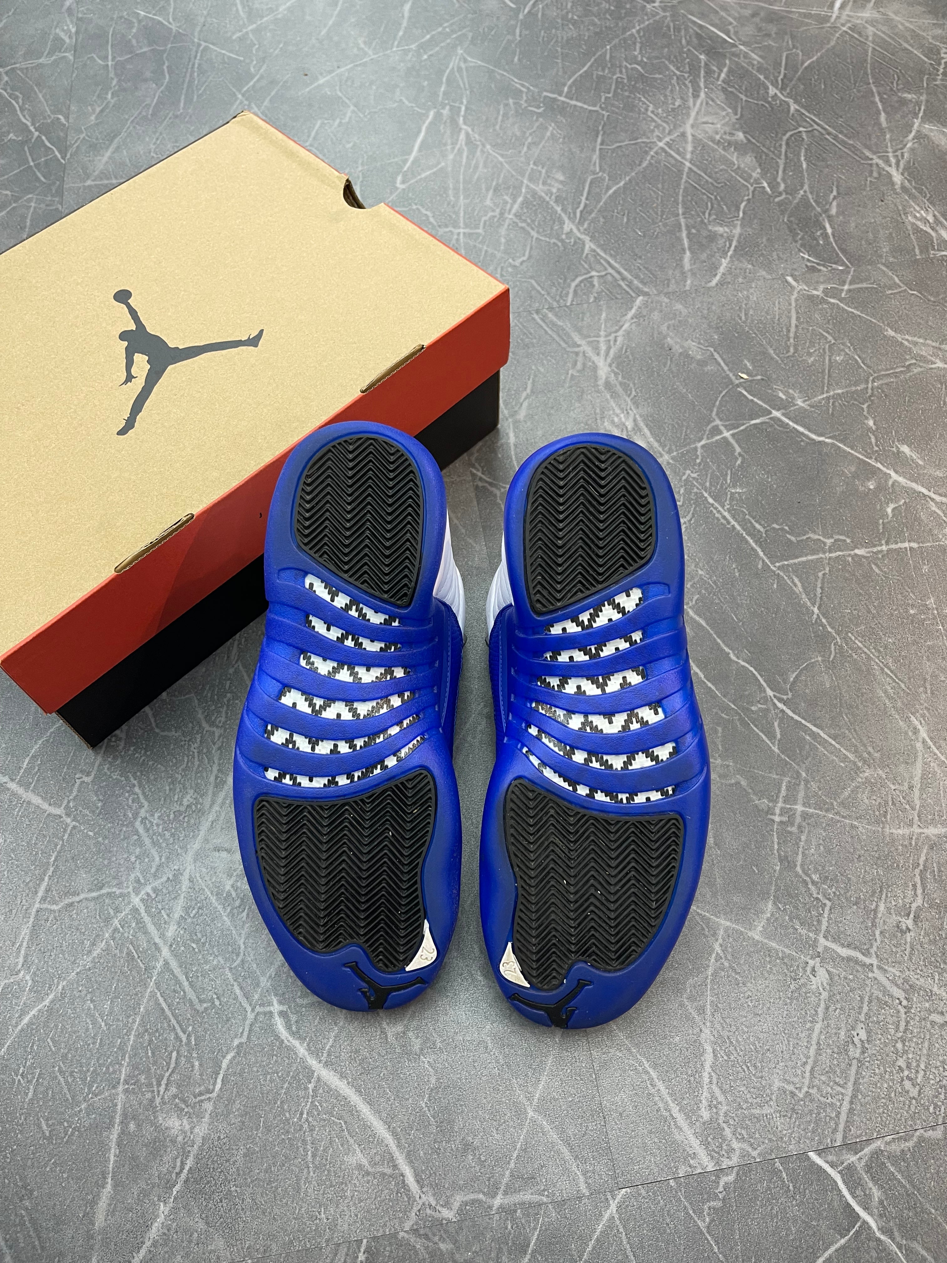 Jordan 12 “Blueberry”