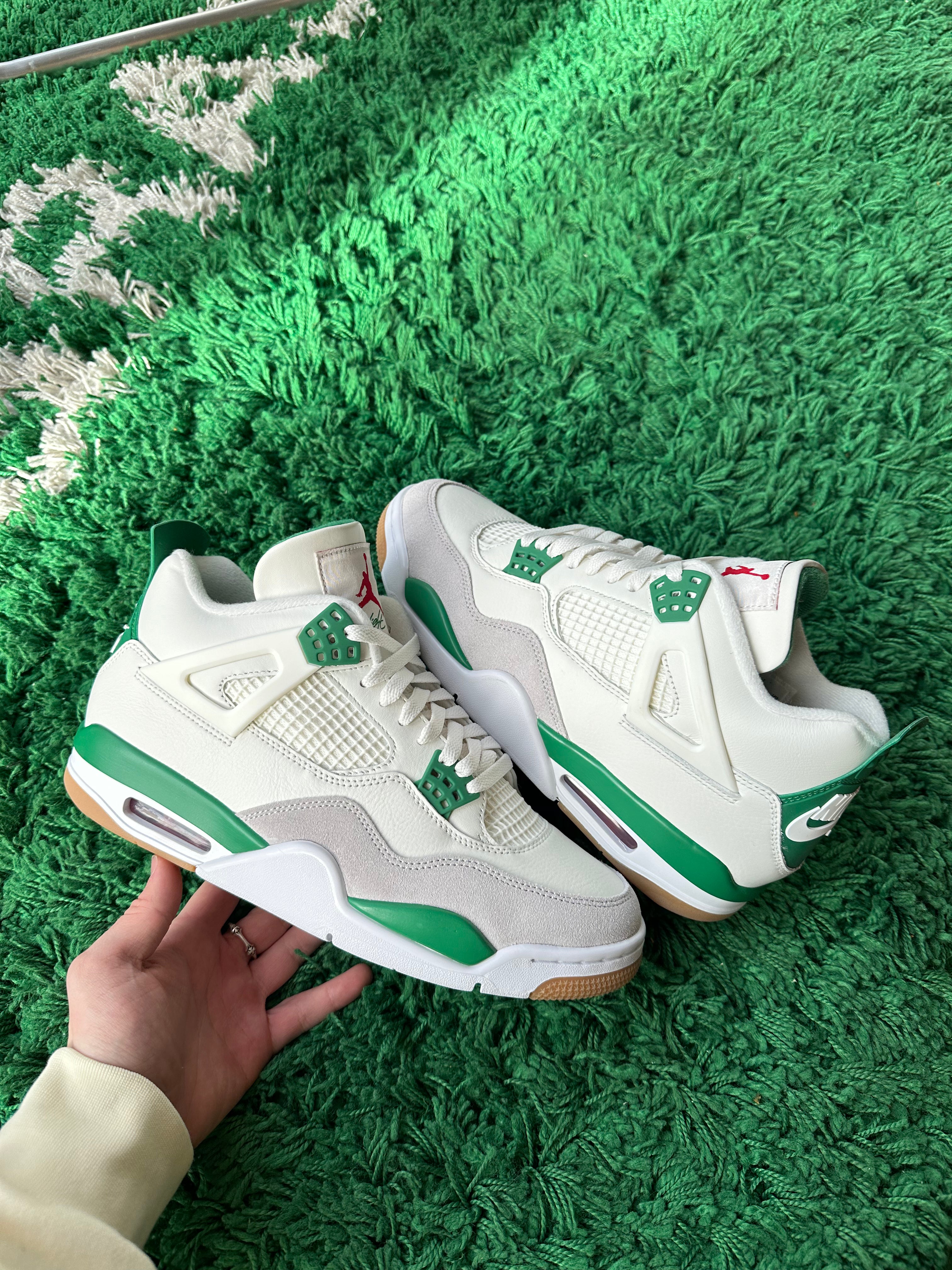 Jordan 4 SB “Pine Green”