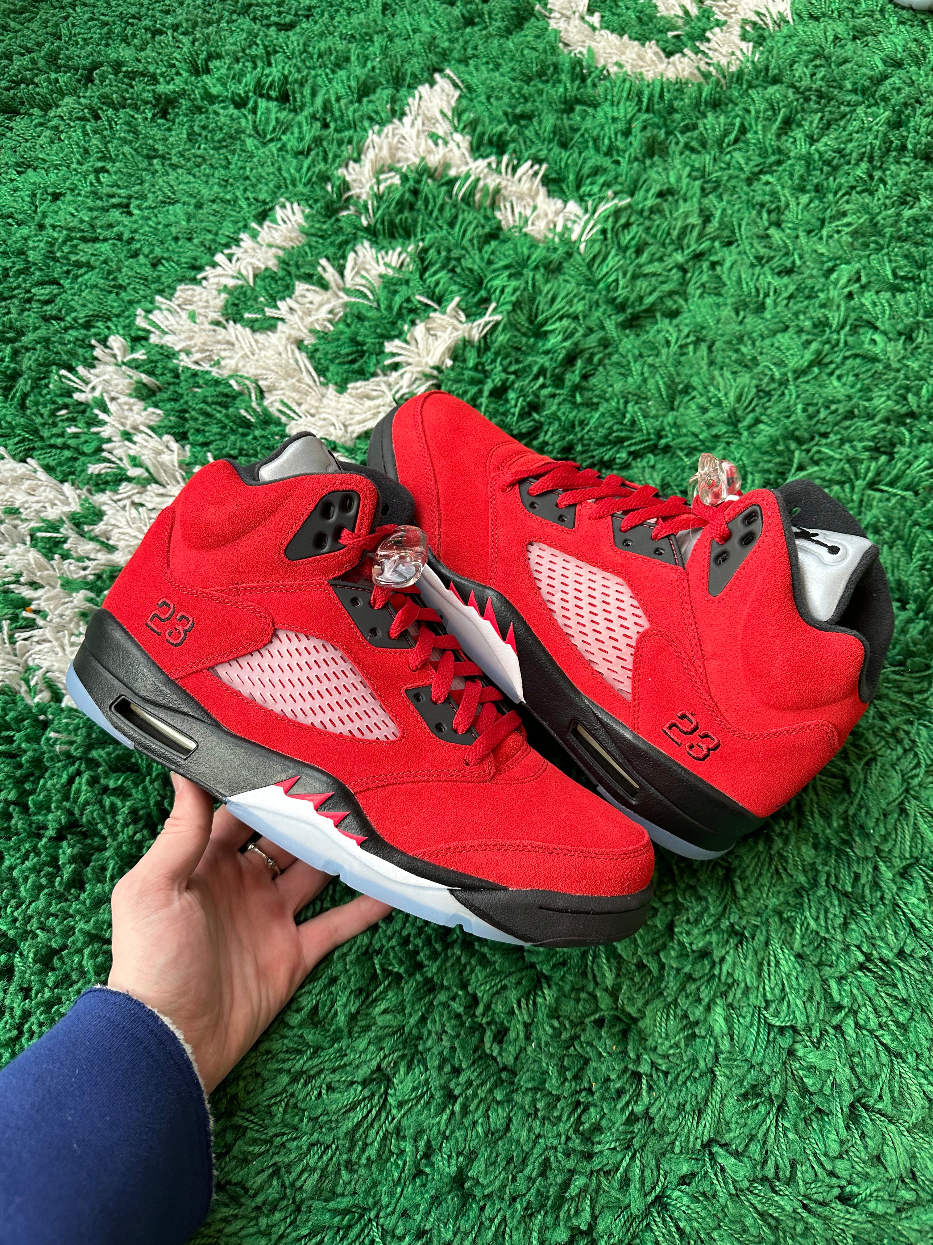 Jordan 5 “Raging Bull”