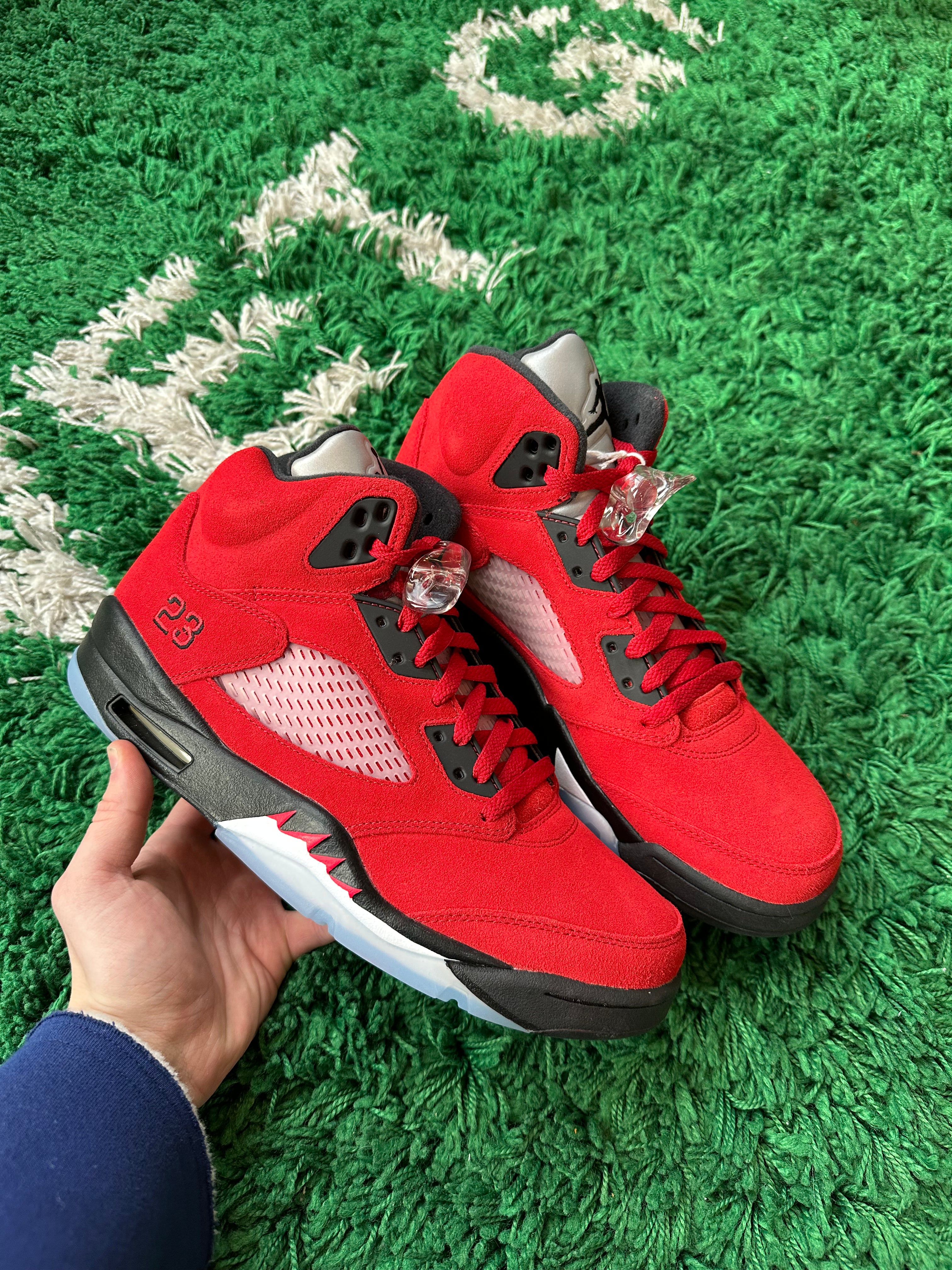 Jordan 5 “Raging Bull”