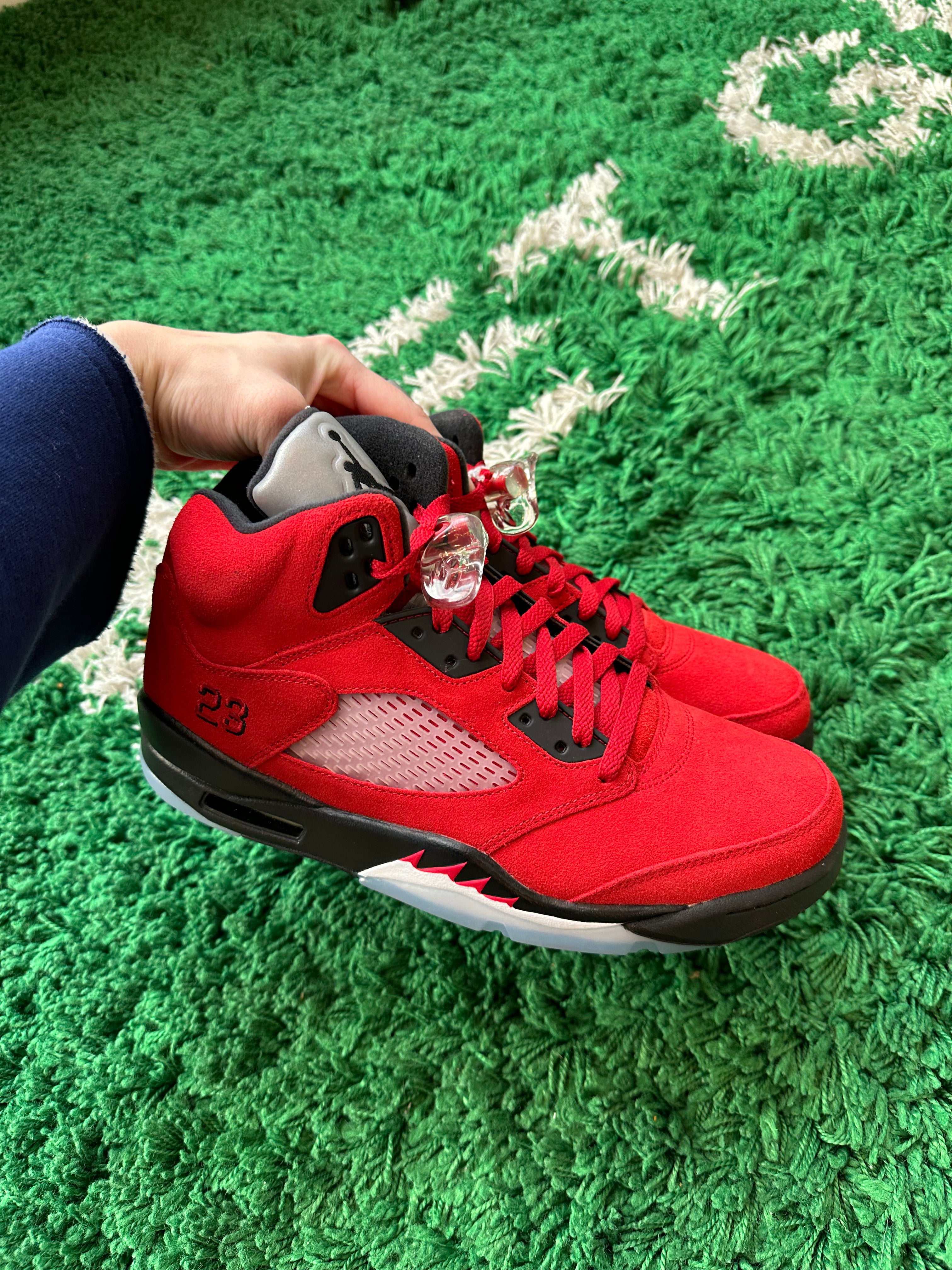Jordan 5 “Raging Bull”