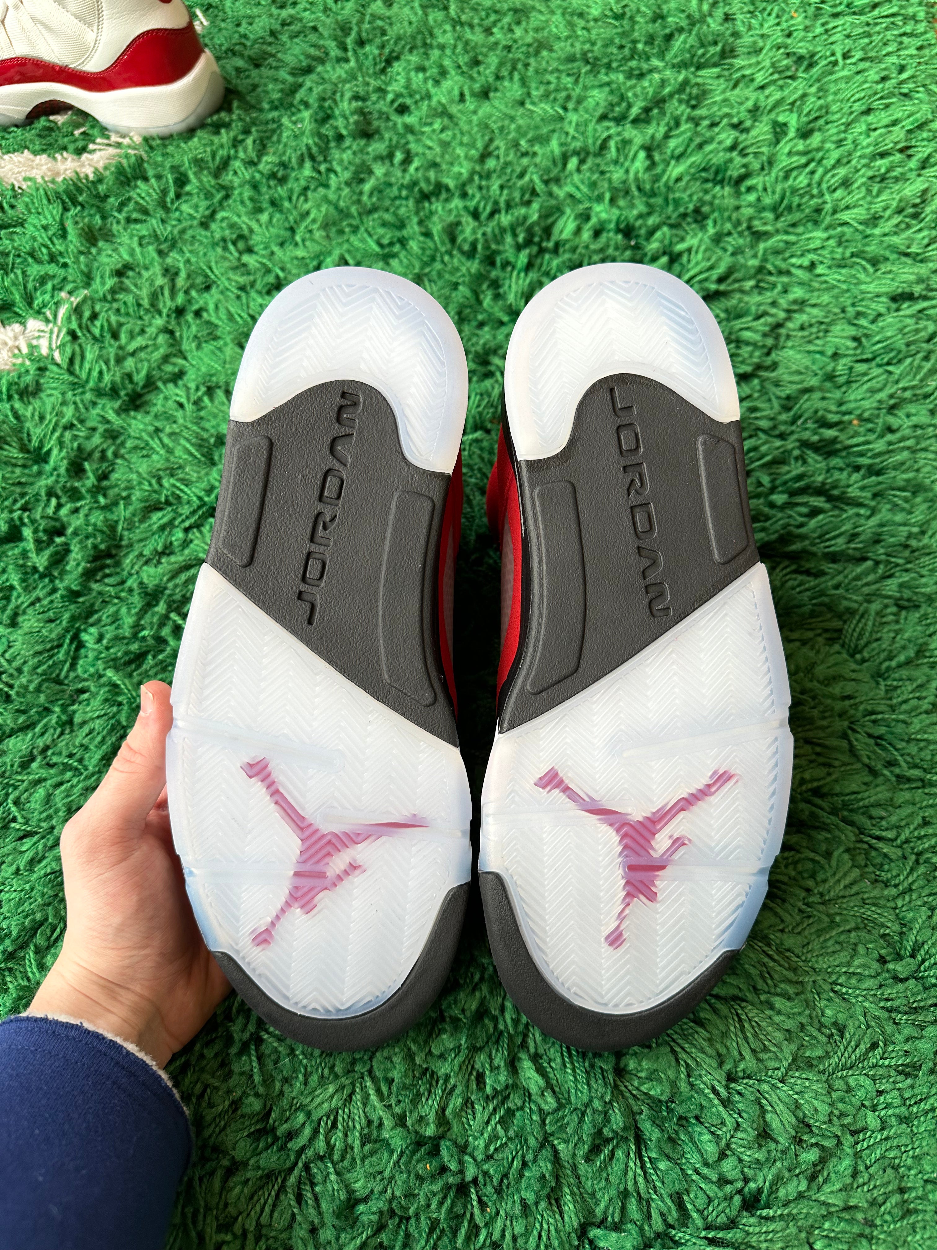 Jordan 5 “Raging Bull”