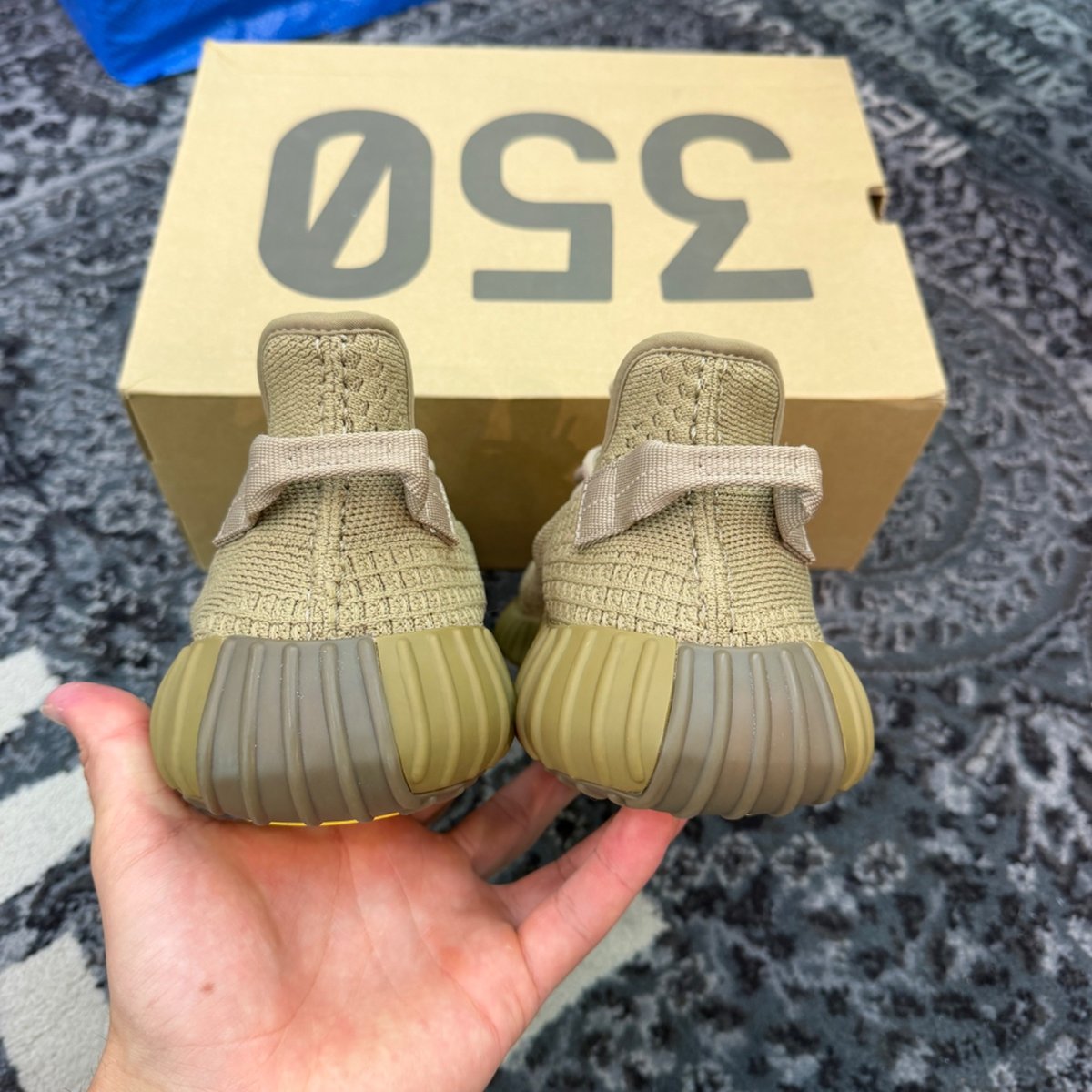 adidas Yeezy Boost 350 V2 Earth - Image 4