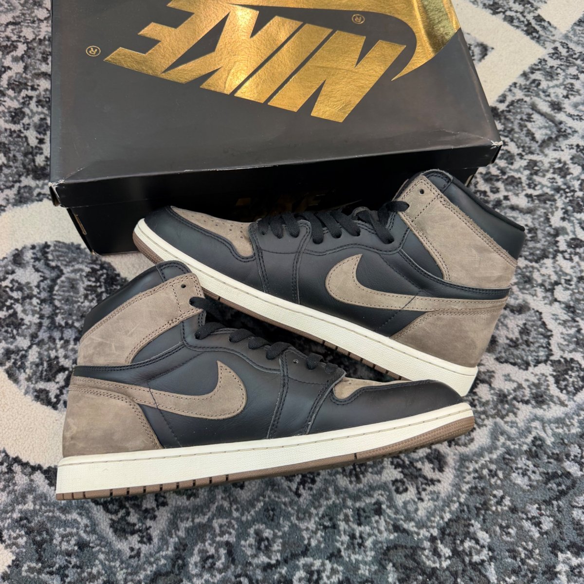 Jordan 1 Retro High OG Palomino (Size 11) (Lightly Worn)