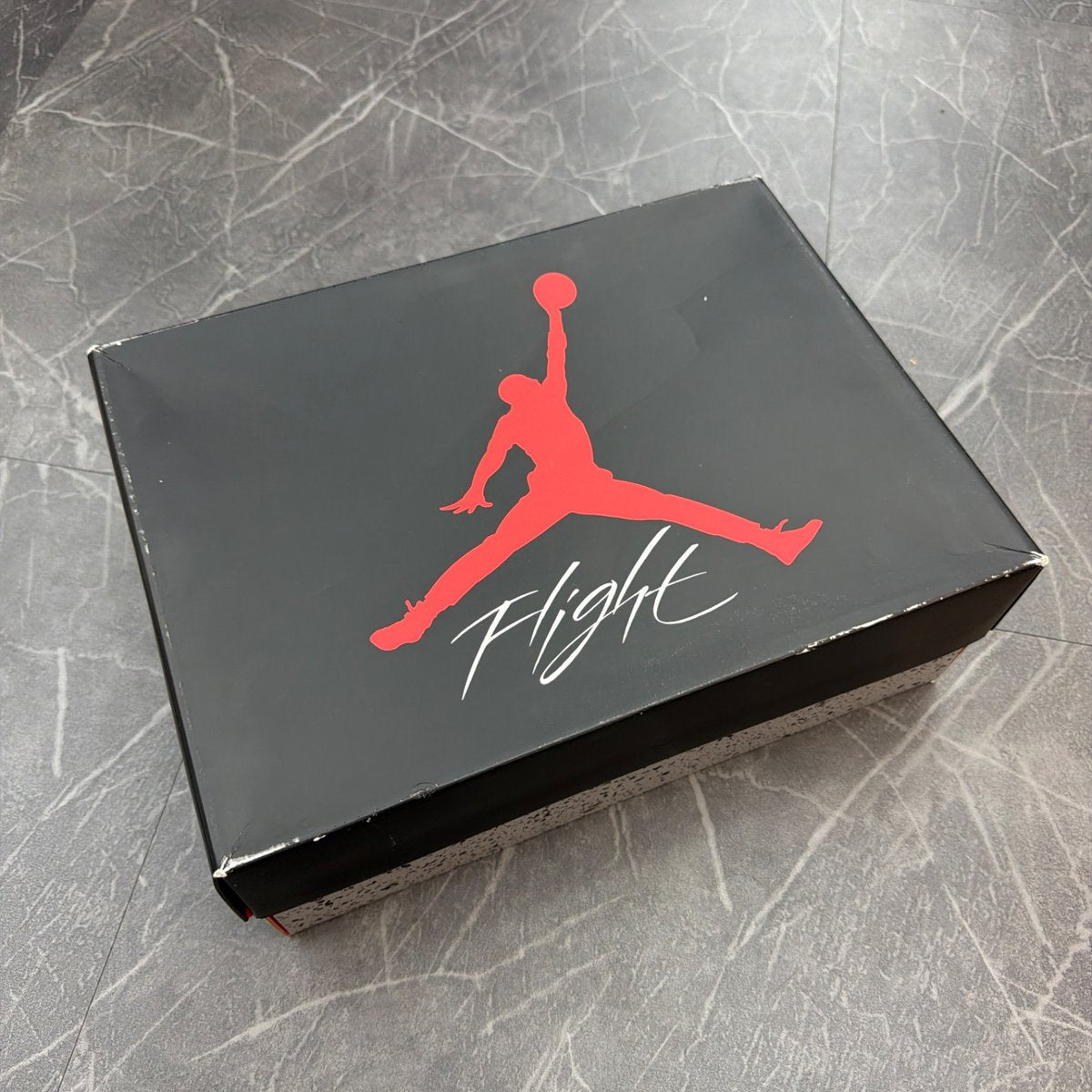 Jordan 4 Retro Red Thunder (Size 10.5) (VNDS)