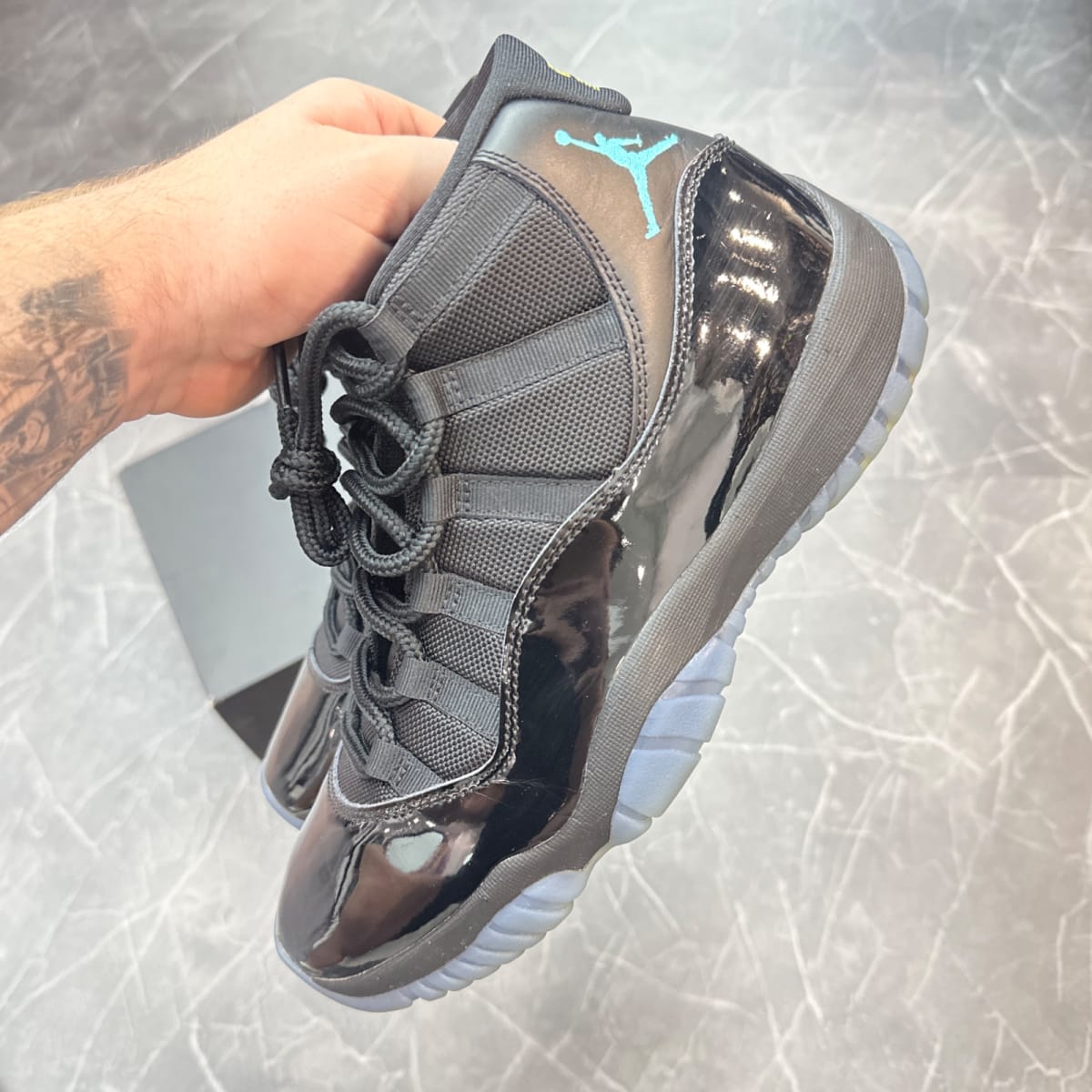 Jordan 11 Retro Gamma Blue (2025) (Size 10) (Moderately Worn)