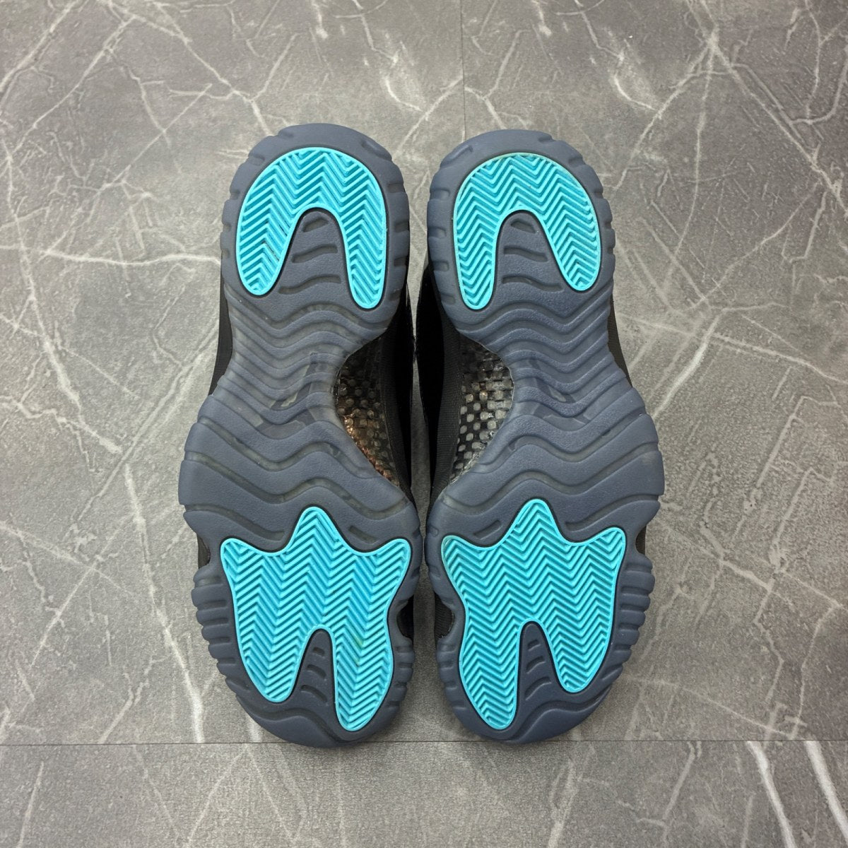 Jordan 11 Retro Gamma Blue (2025) - Image 3