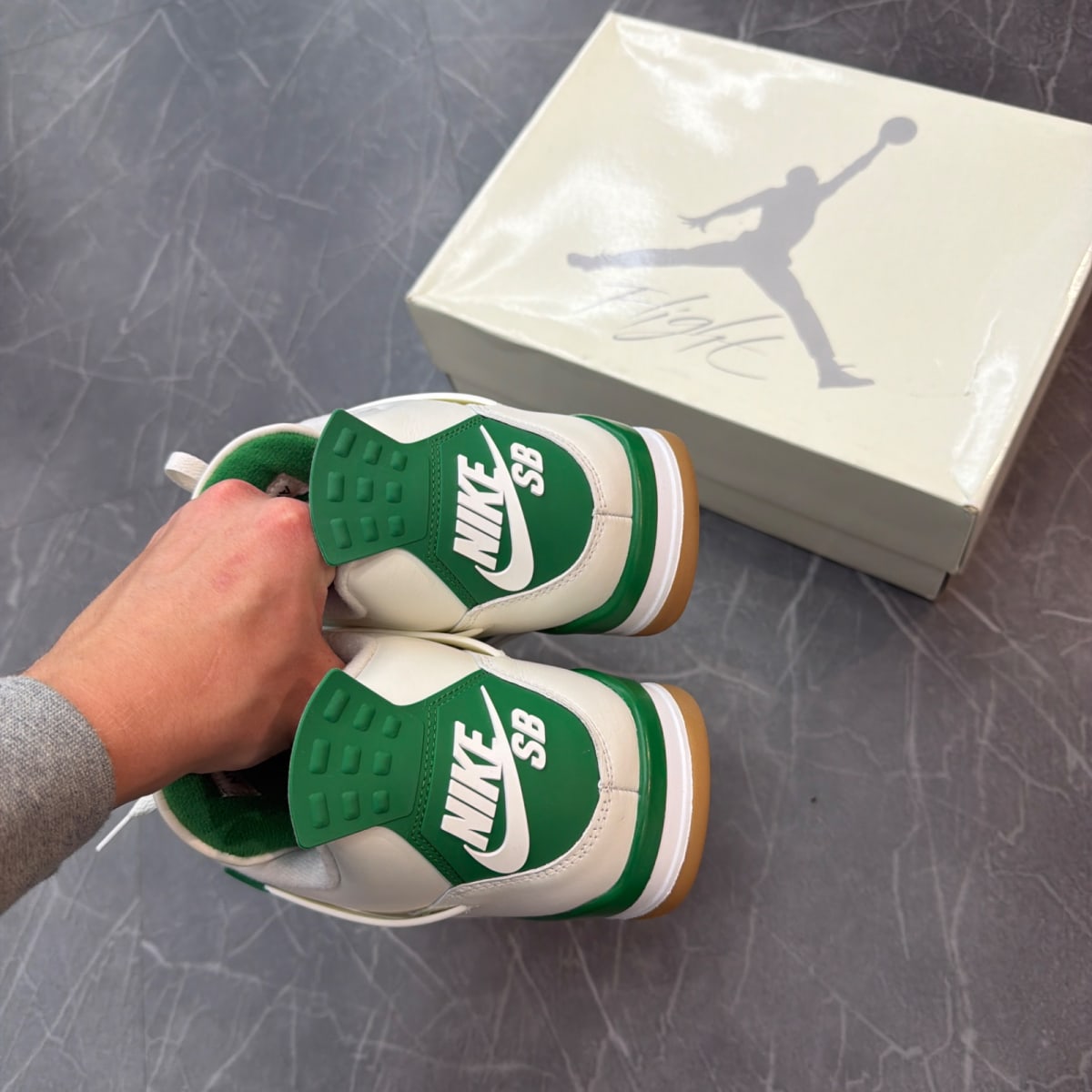 Jordan 4 Retro SB Pine Green - Image 4