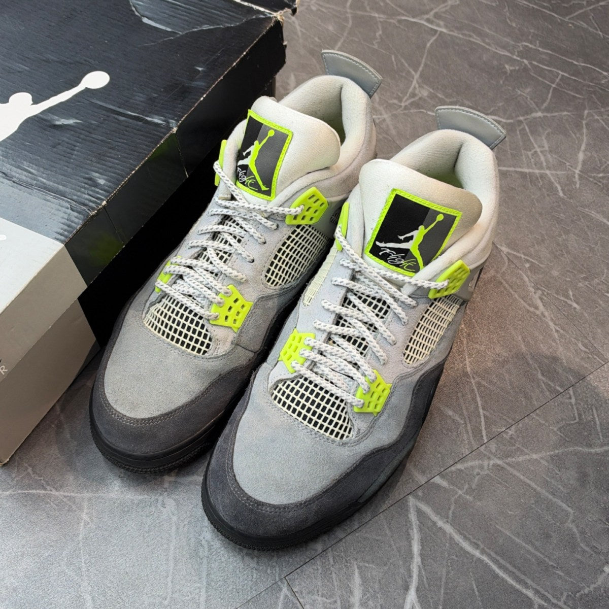Jordan 4 Retro SE 95 Neon - Image 3
