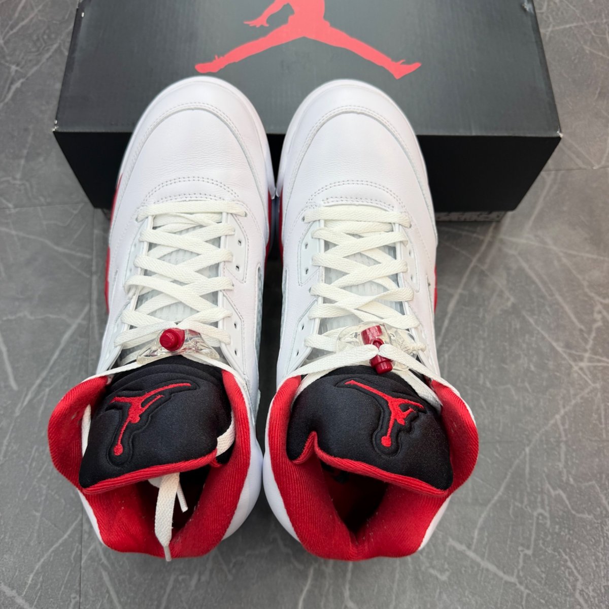 Jordan 5 Retro Fire Red Black Tongue (2025) (Size 12) (VNDS)