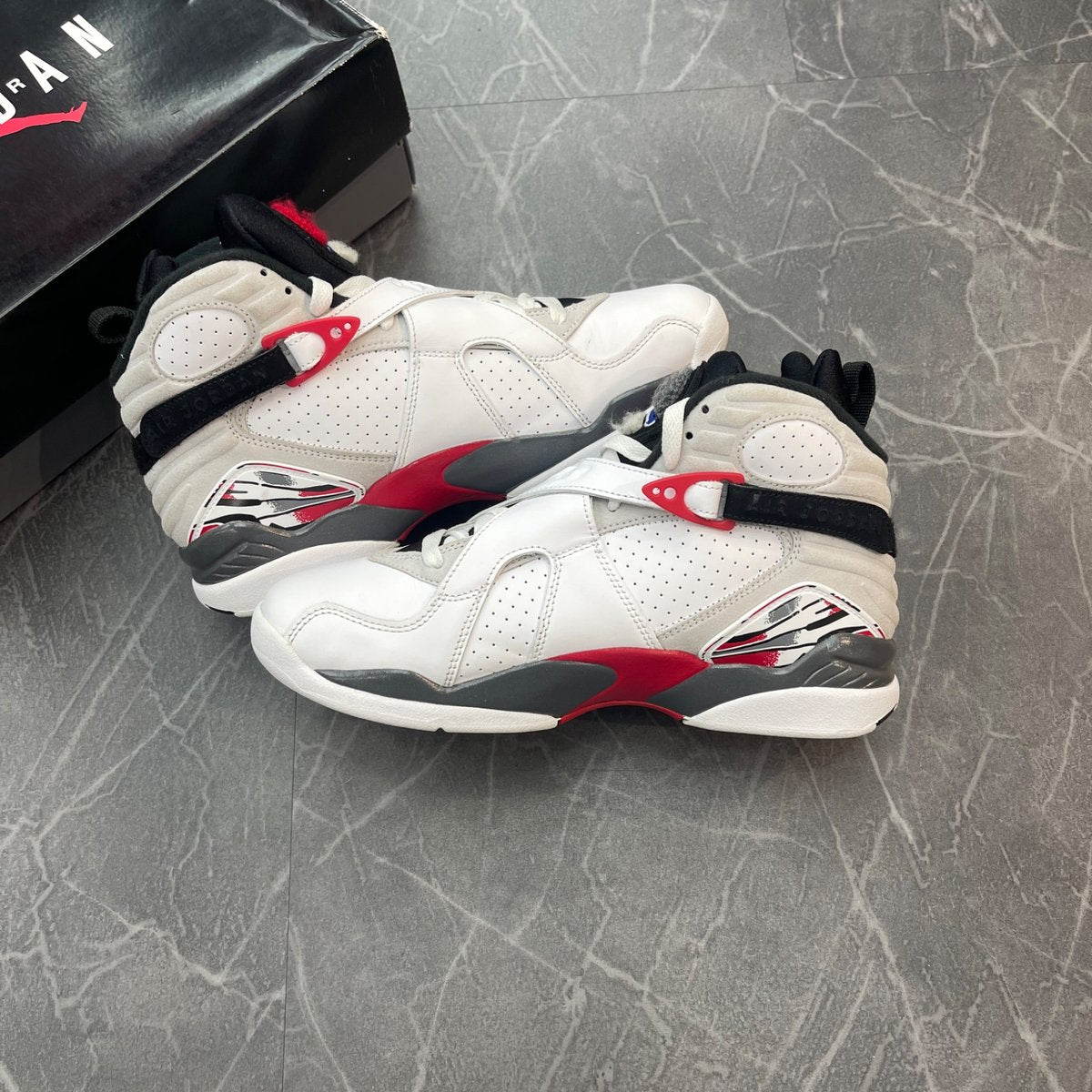 Jordan 8 Retro White True Red (2025) (Size 8) (Lightly Worn)