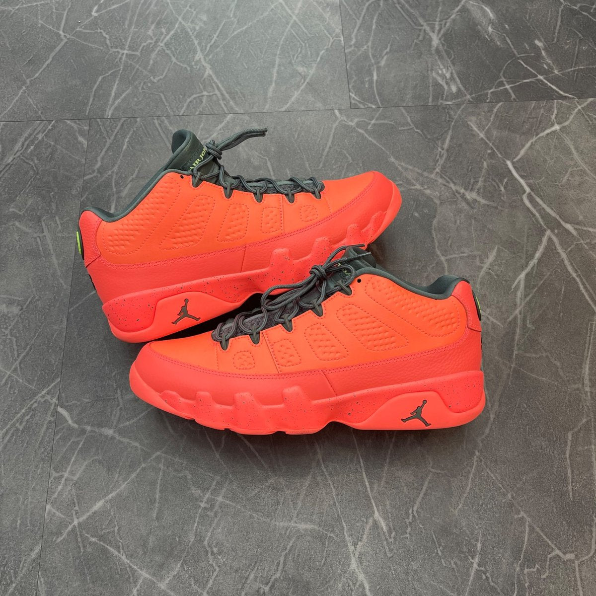 Jordan 9 Retro Low Bright Mango (Size 10) (Lightly Worn)