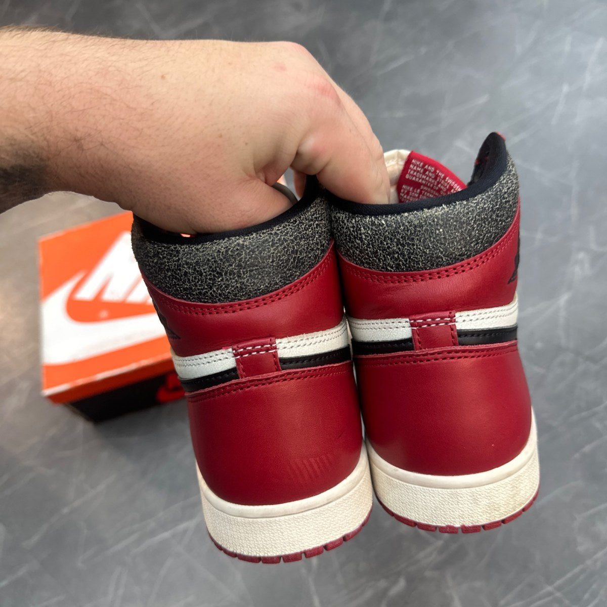 Jordan 1 Retro High OG Chicago Lost and Found - Image 2