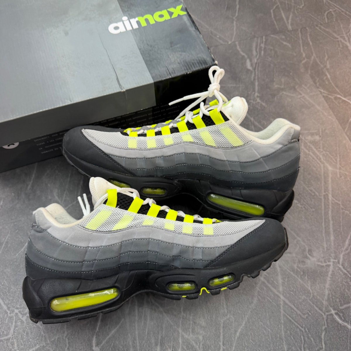 Nike Air Max 95 OG Neon (2020) (Size 12) (Lightly Worn)