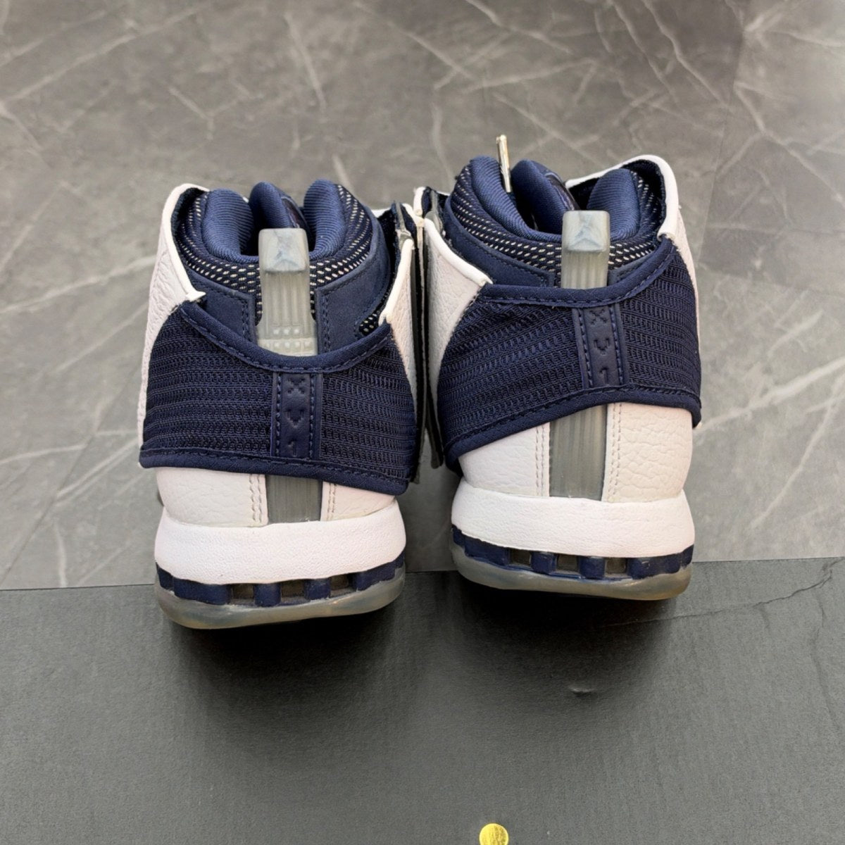 Jordan 16 Retro Midnight Navy (2016) - Image 5