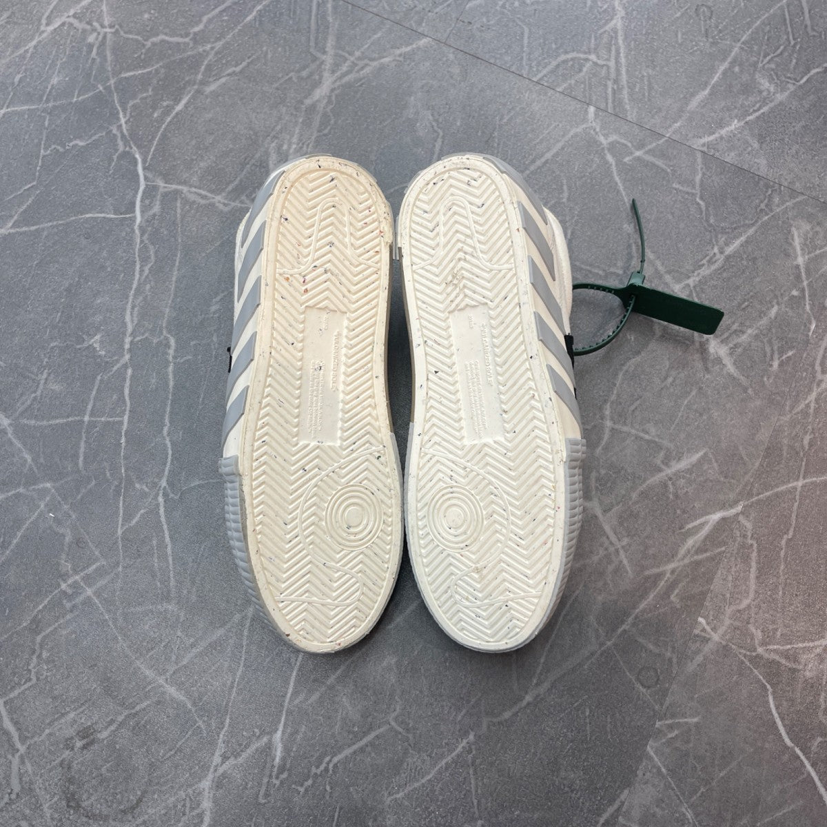 OFF-WHITE Vulc Low White Black Grey (Women's) - Image 4