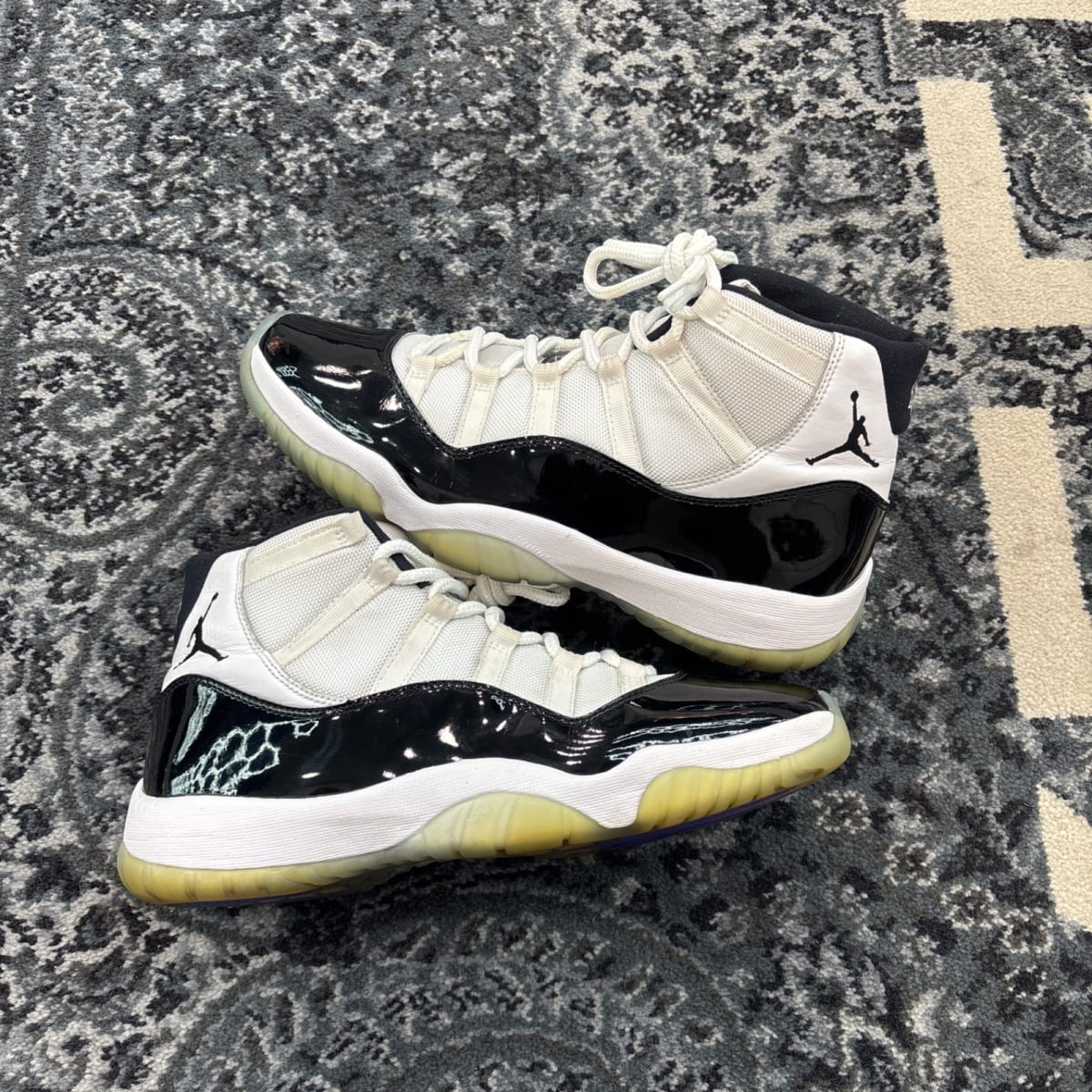 Jordan 11 Retro Concord (2018) (Size 12) (Moderately Worn)
