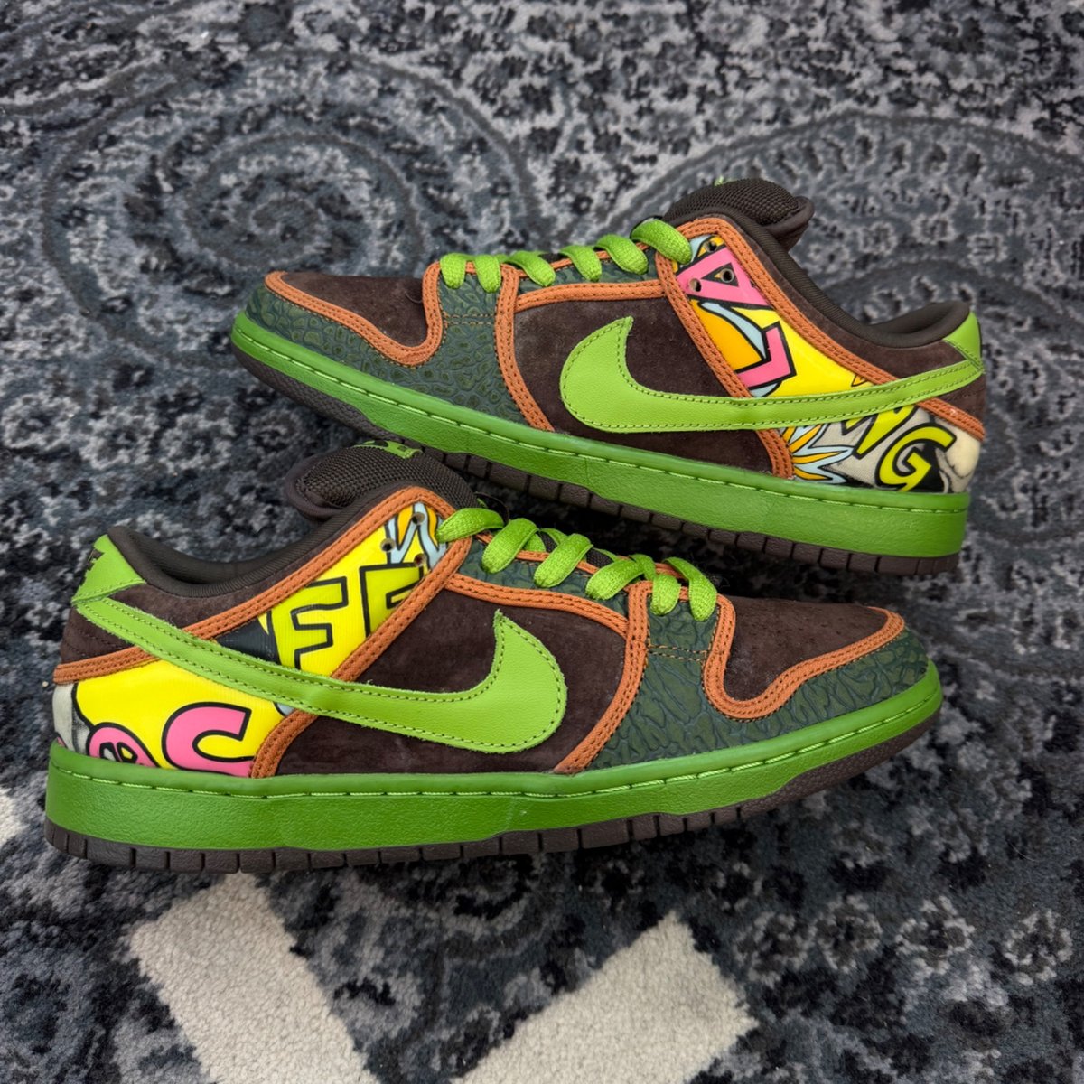 Nike SB Dunk Low De La Soul (2015)