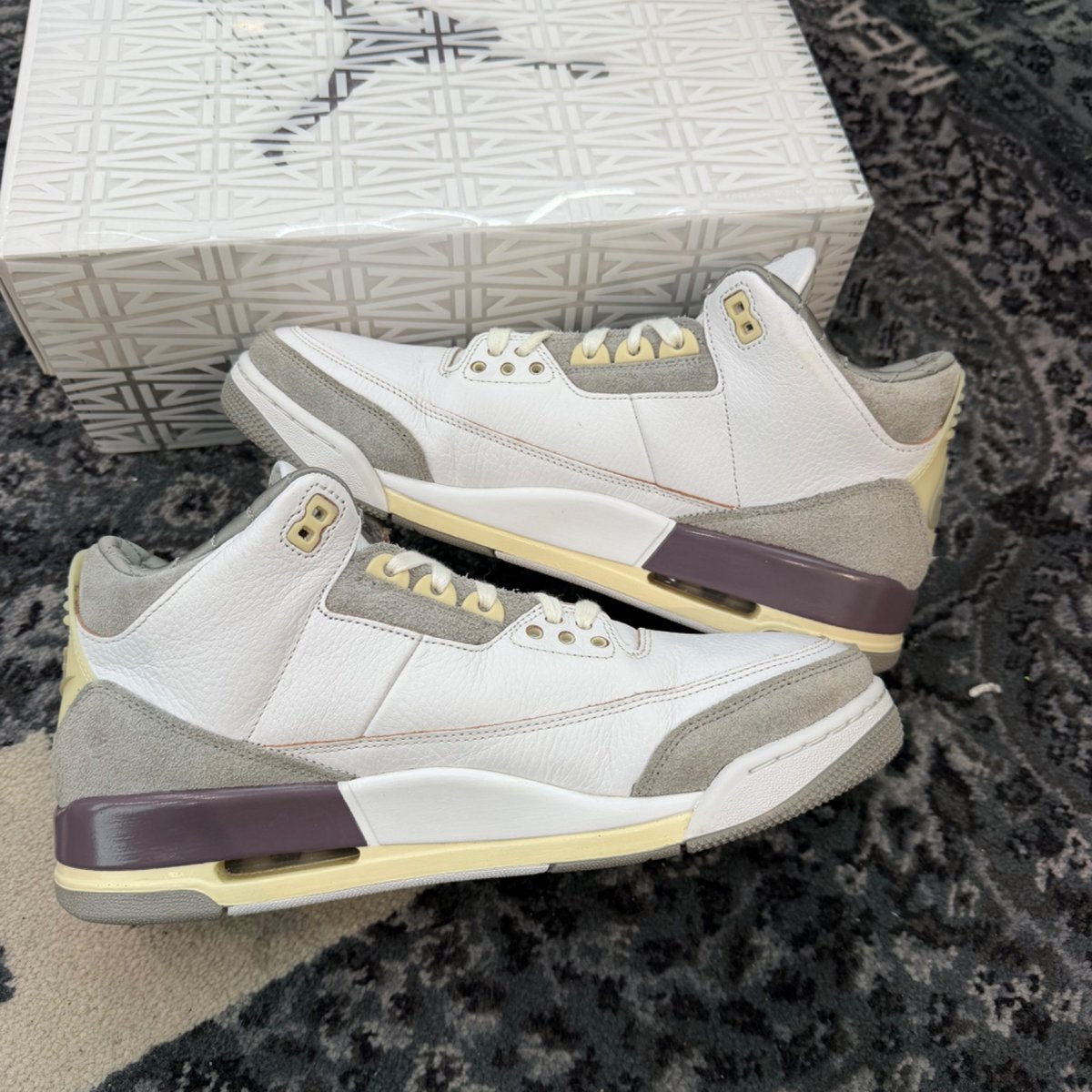 Jordan 3 Retro SP A Ma Maniére (Women's) - Image 2