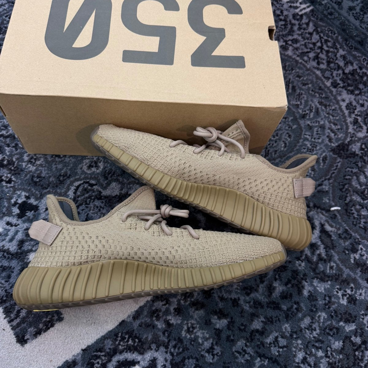 adidas Yeezy Boost 350 V2 Earth - Image 2