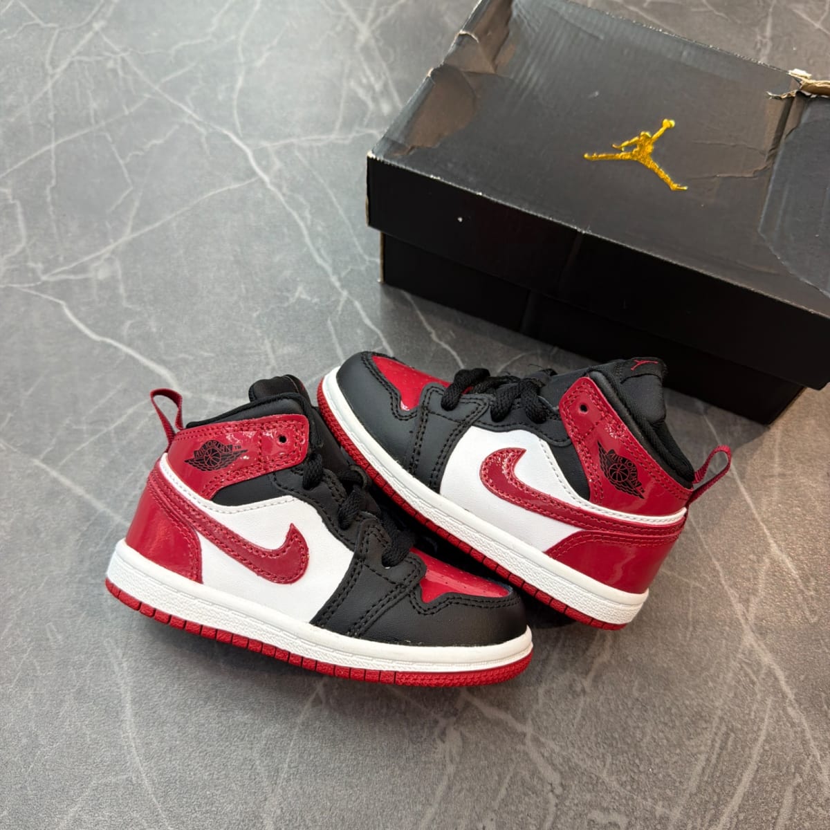 Air Jordan 1 Mid SE TD 'Patent Bred Toe' (Size 7)