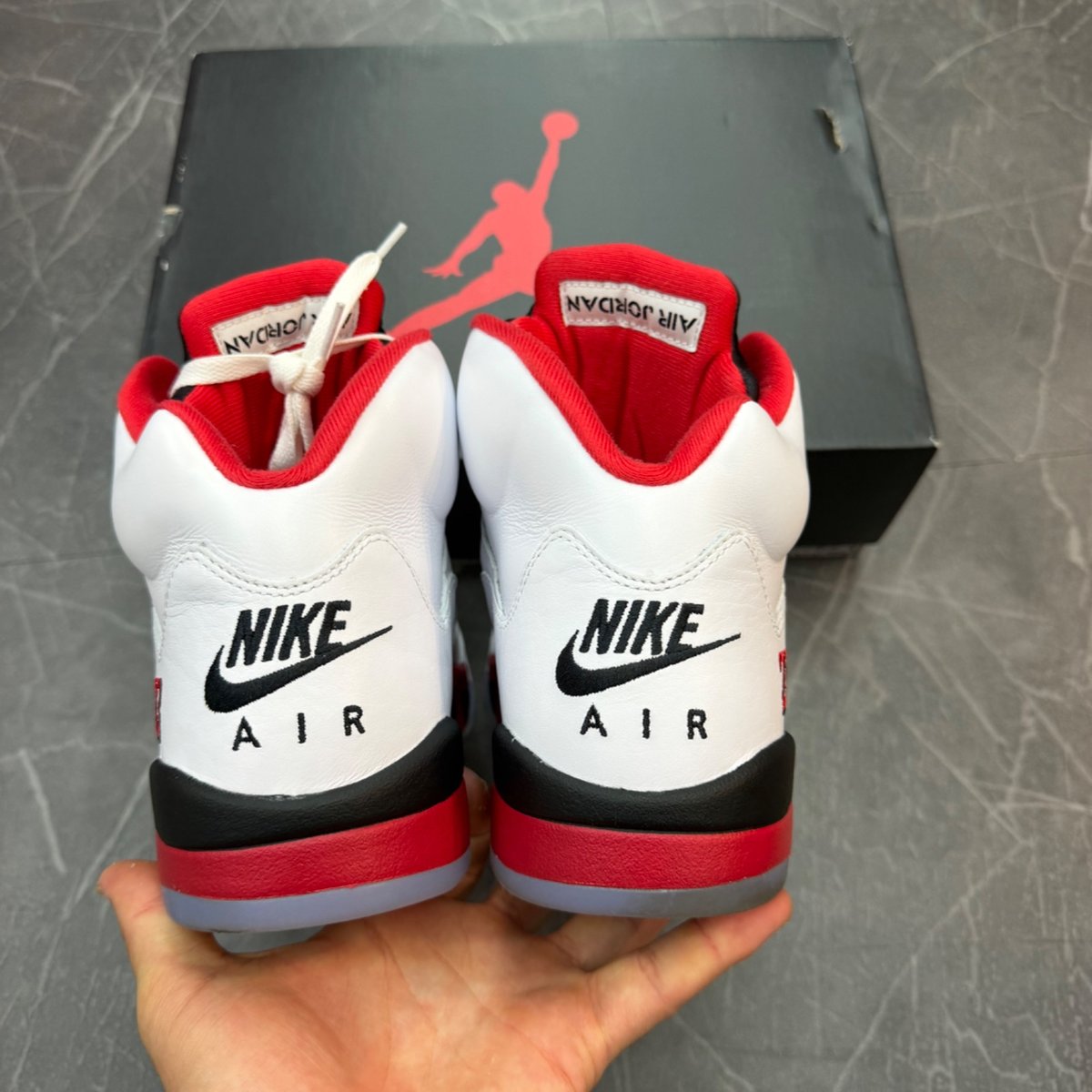 Jordan 5 Retro Fire Red Black Tongue (2025) (Size 12) (VNDS)