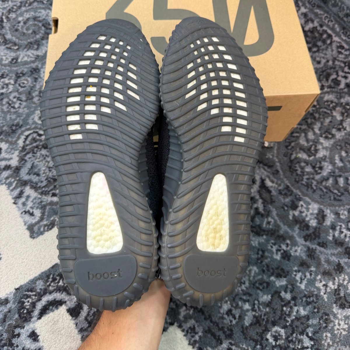 adidas Yeezy Boost 350 V2 Dazzling Blue - Image 5