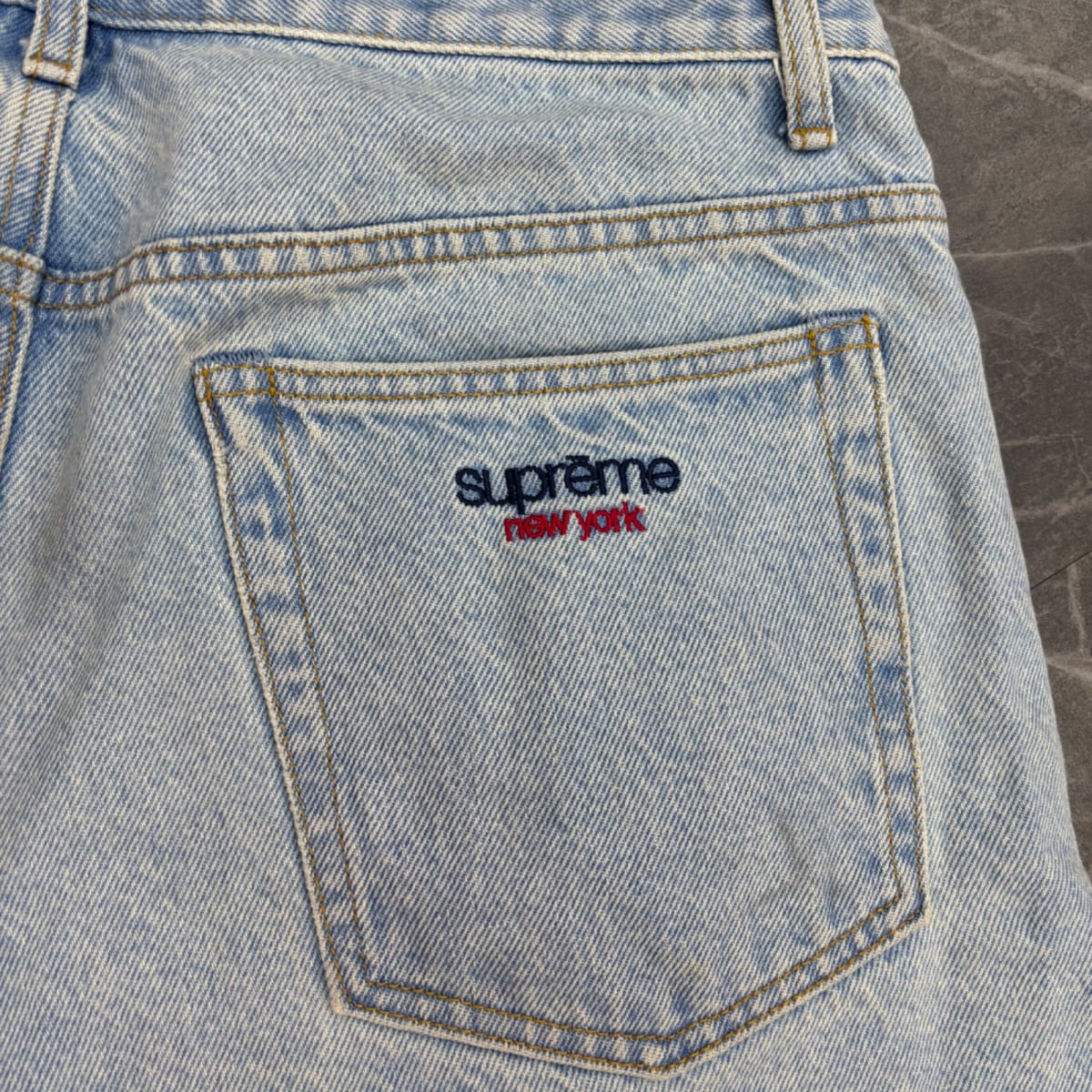 Supreme Baggy Denim Short Washed Indigo (Size 32) (Lightly Worn)