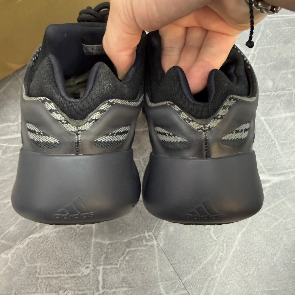 adidas Yeezy 700 V3 Alvah - Image 4
