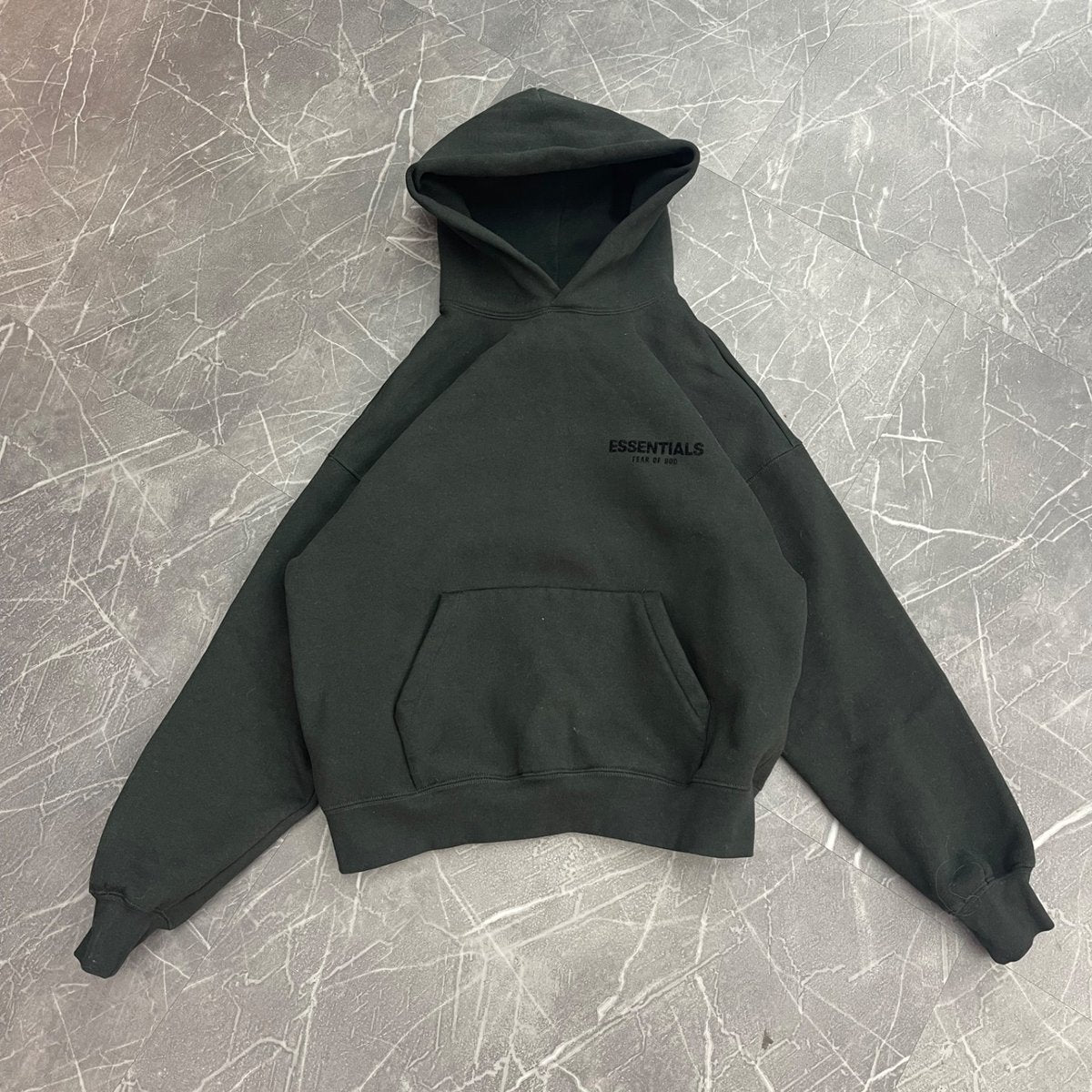 Essentials Hoodie Black (M)
