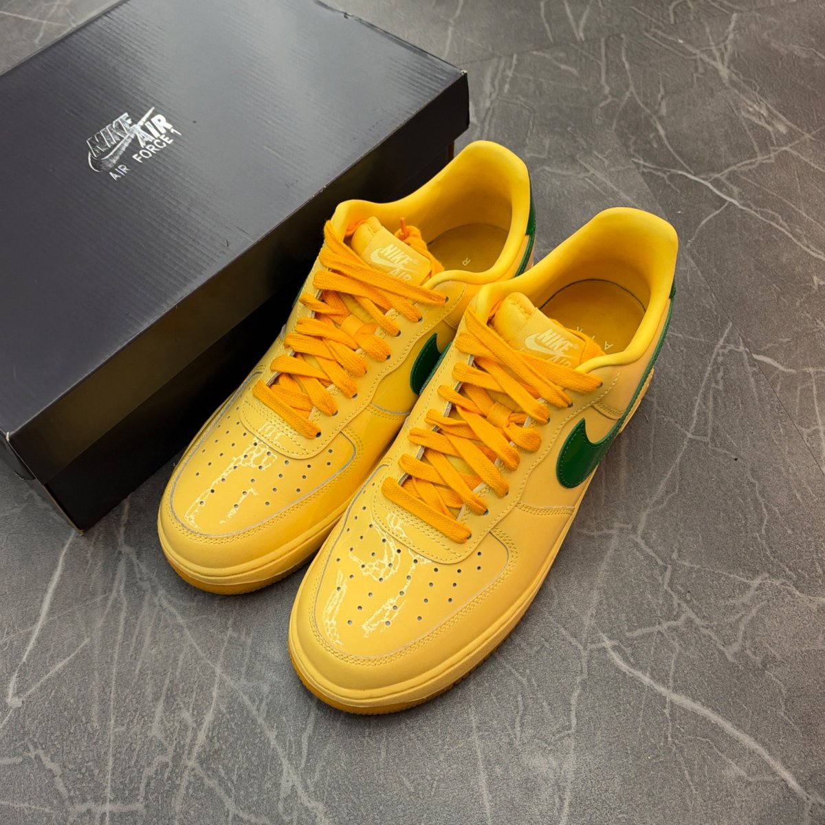 Nike Air Force 1 Low Patent Leather Topaz Gold Pine Green (Size 10) (Lightly Worn)