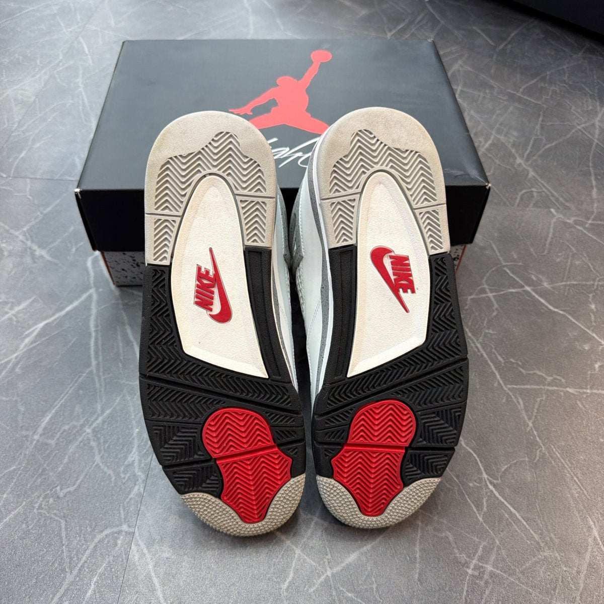 Jordan 4 Retro White Cement (2025) (Size 12) (VNDS)