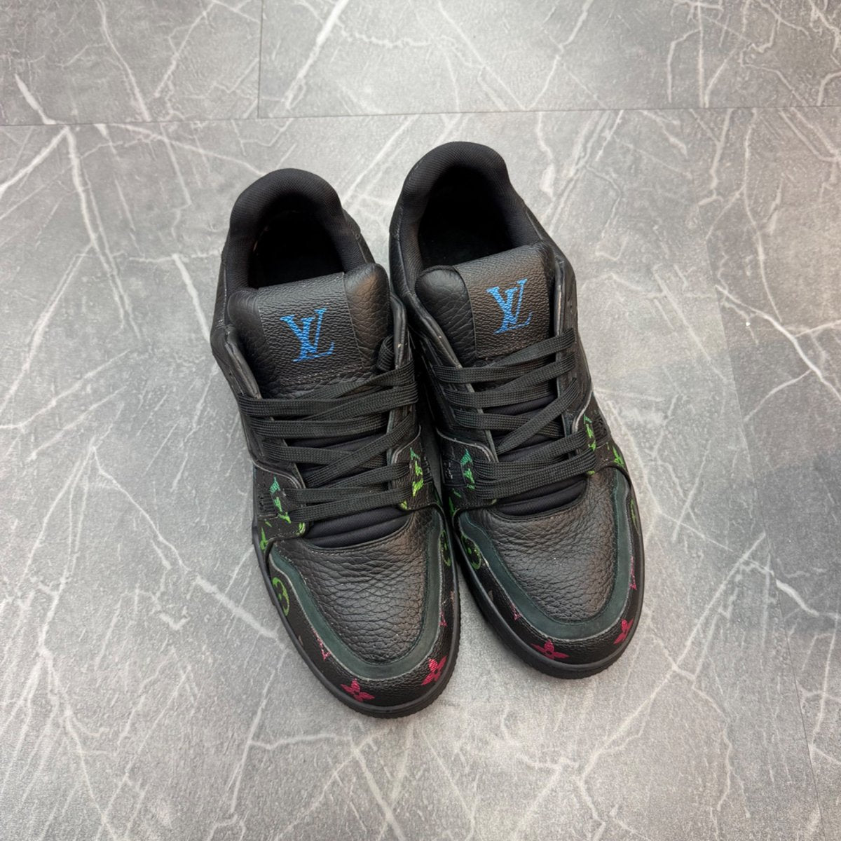 Louis Vuitton Lv Trainer Monogramm Black Multi - back