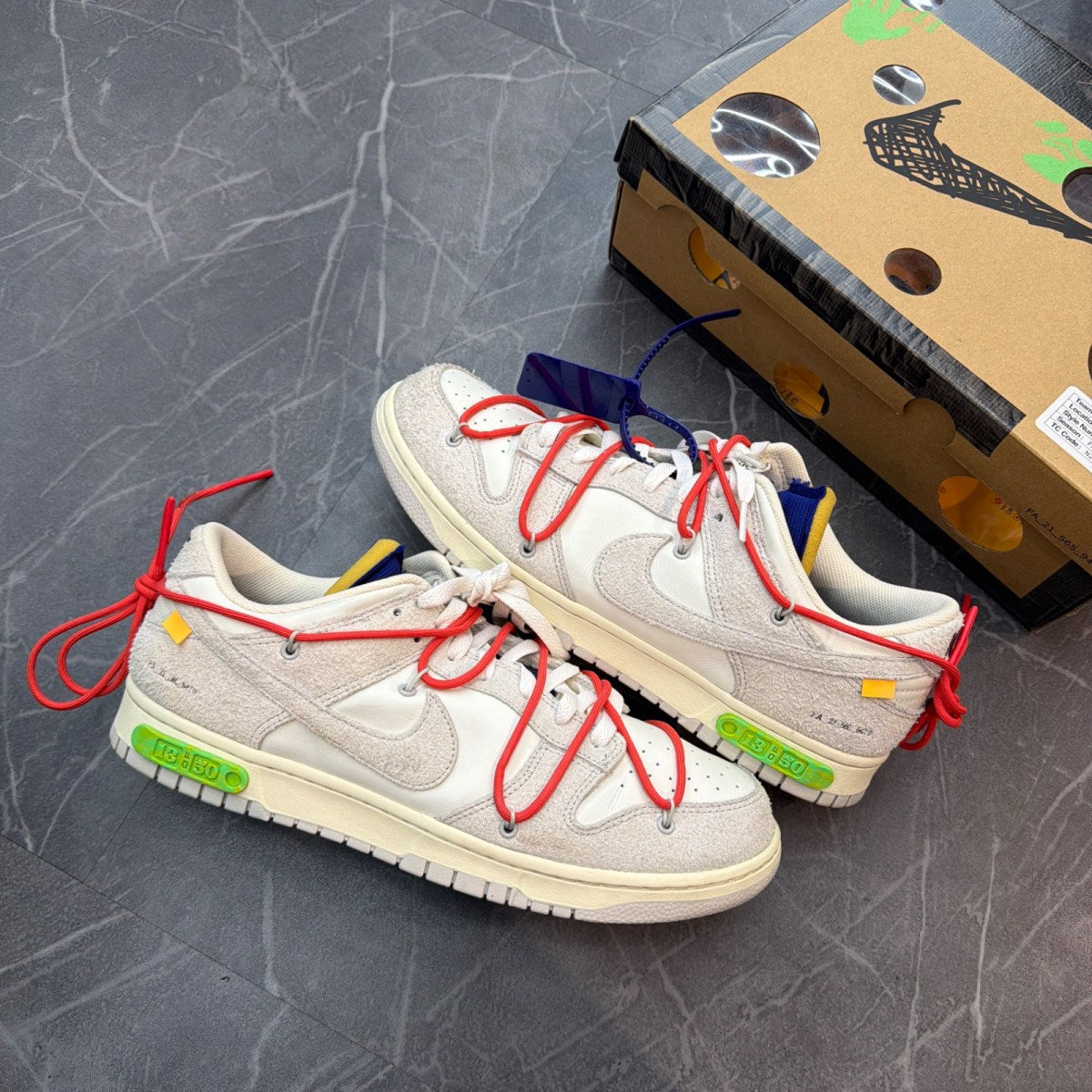 Nike Dunk Low Off-White Lot 13 - Image 1