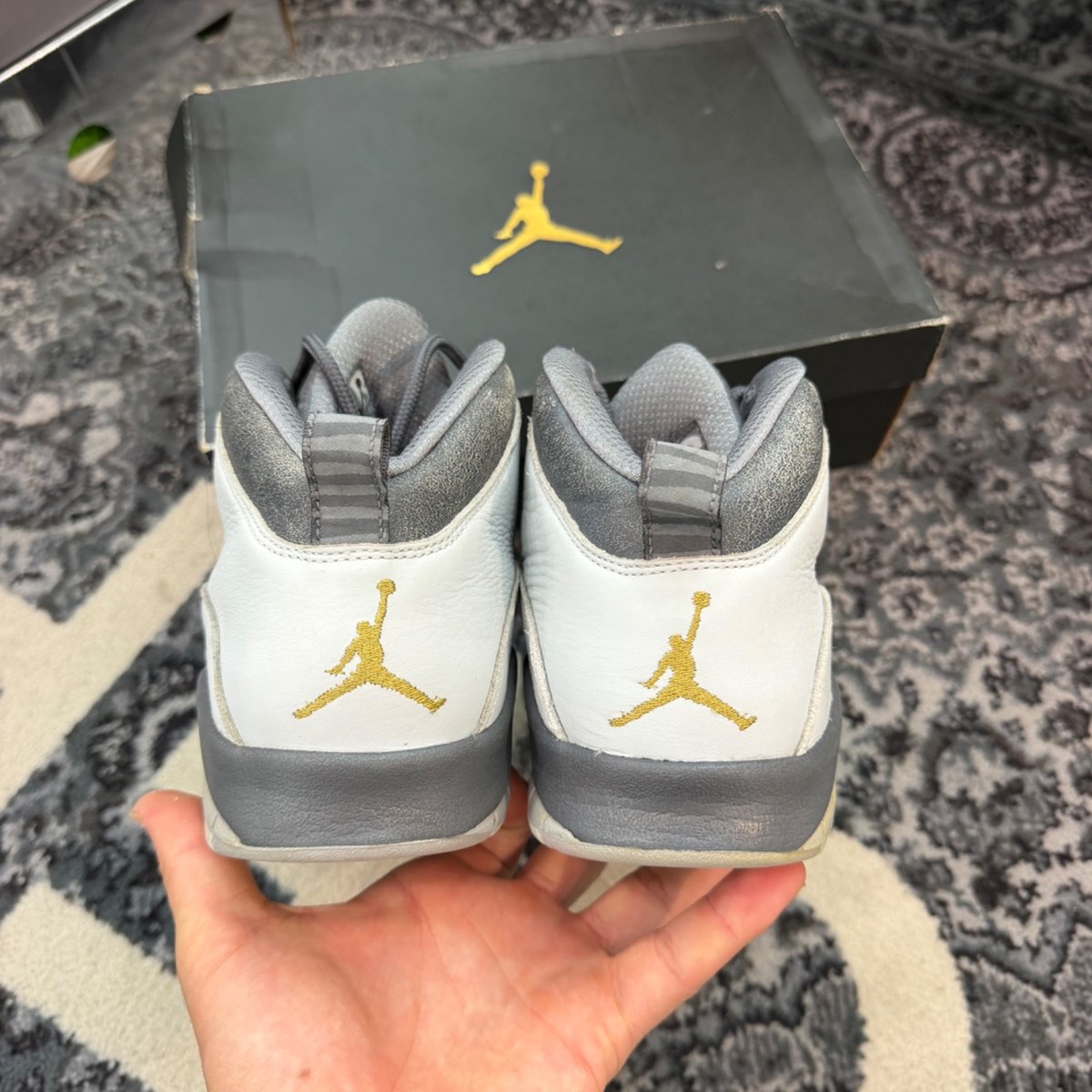 Jordan 10 Retro London (Size 11) (Lightly Worn)