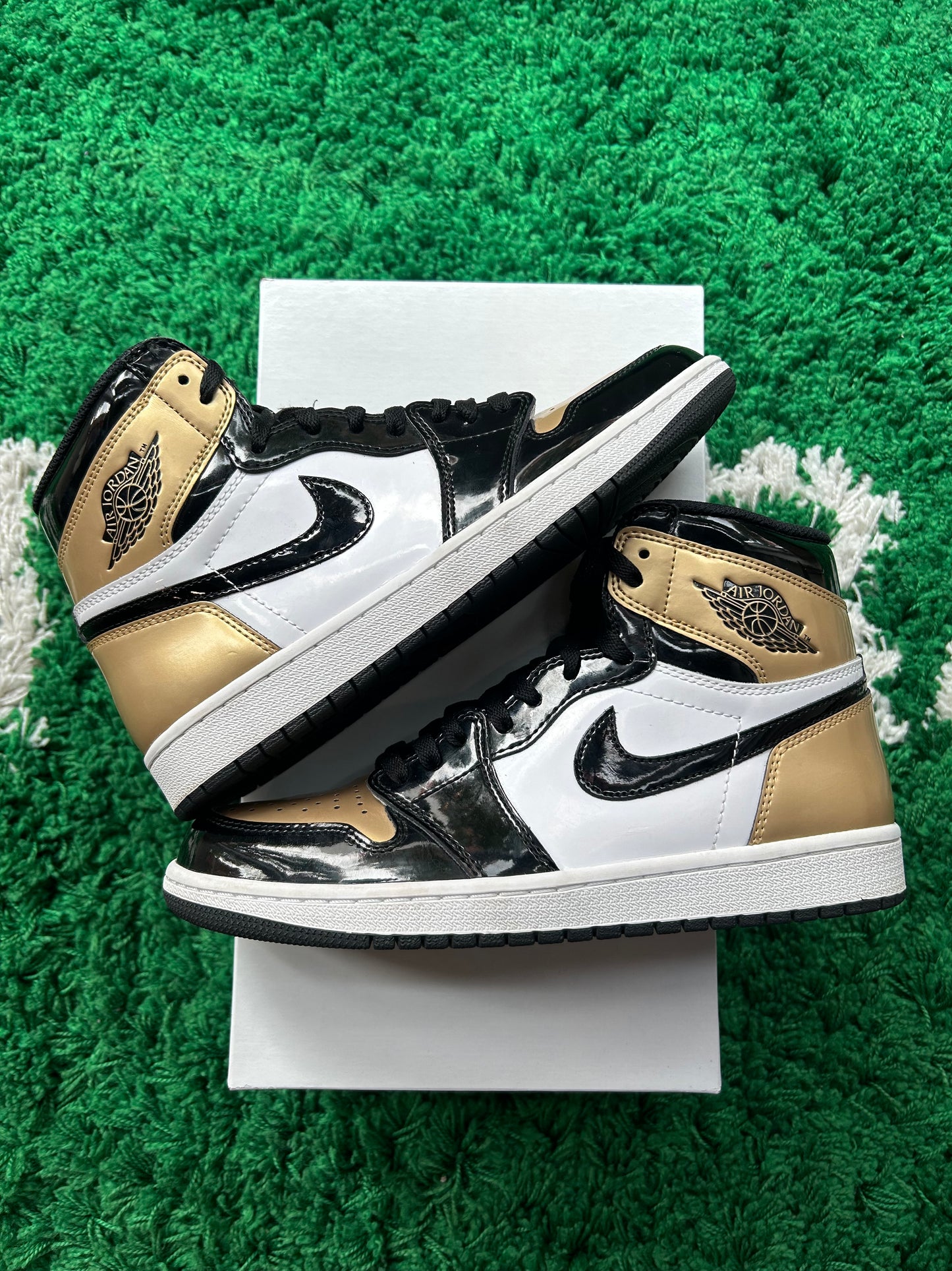 Jordan 1 High “Patent Gold Toe”