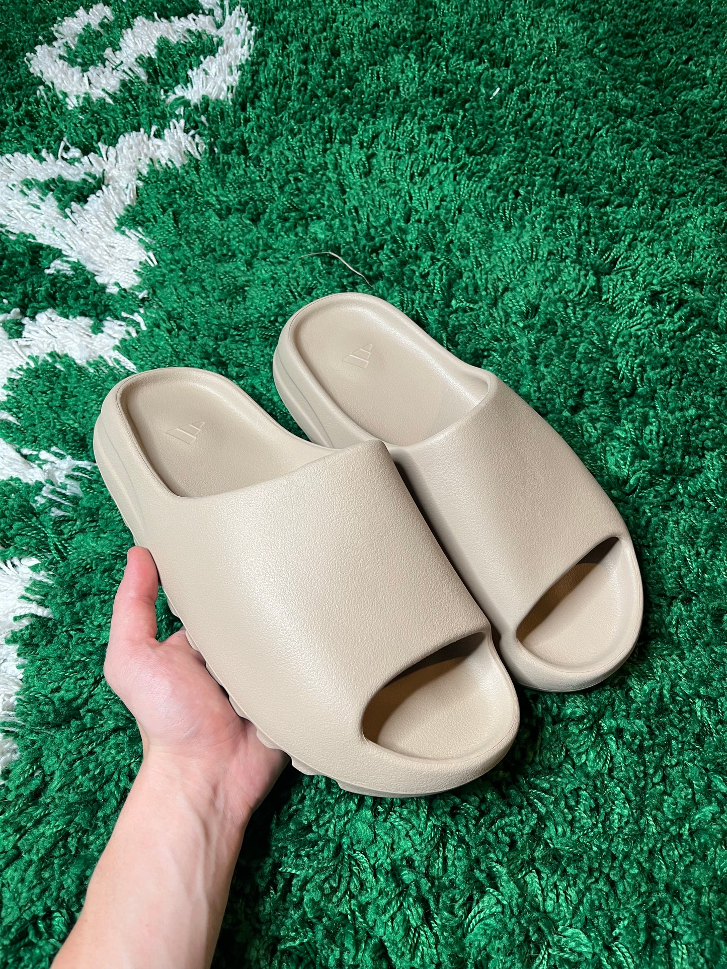 Yeezy Slide “Pure”