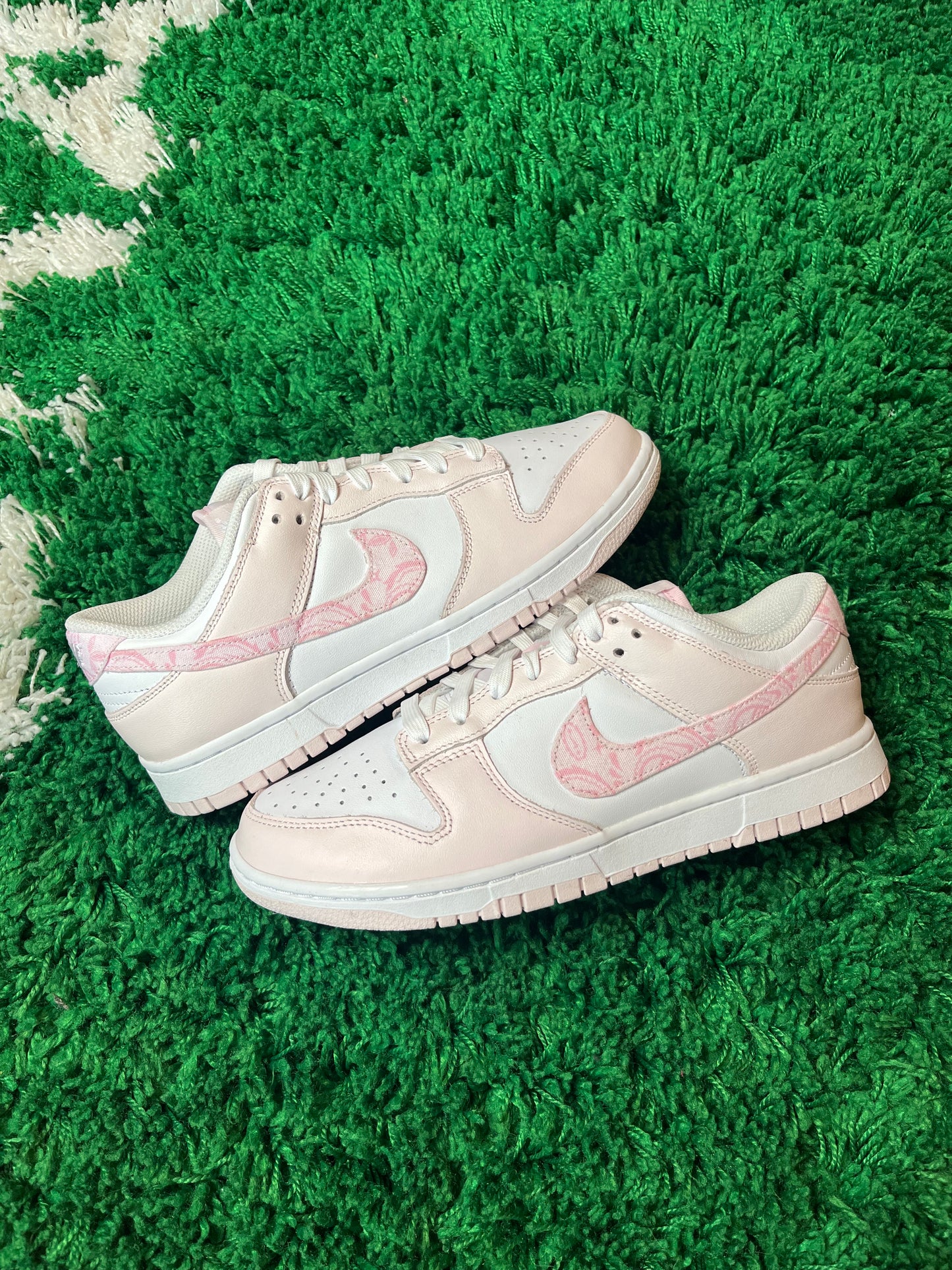 Nike Dunk “Paisley Pink”