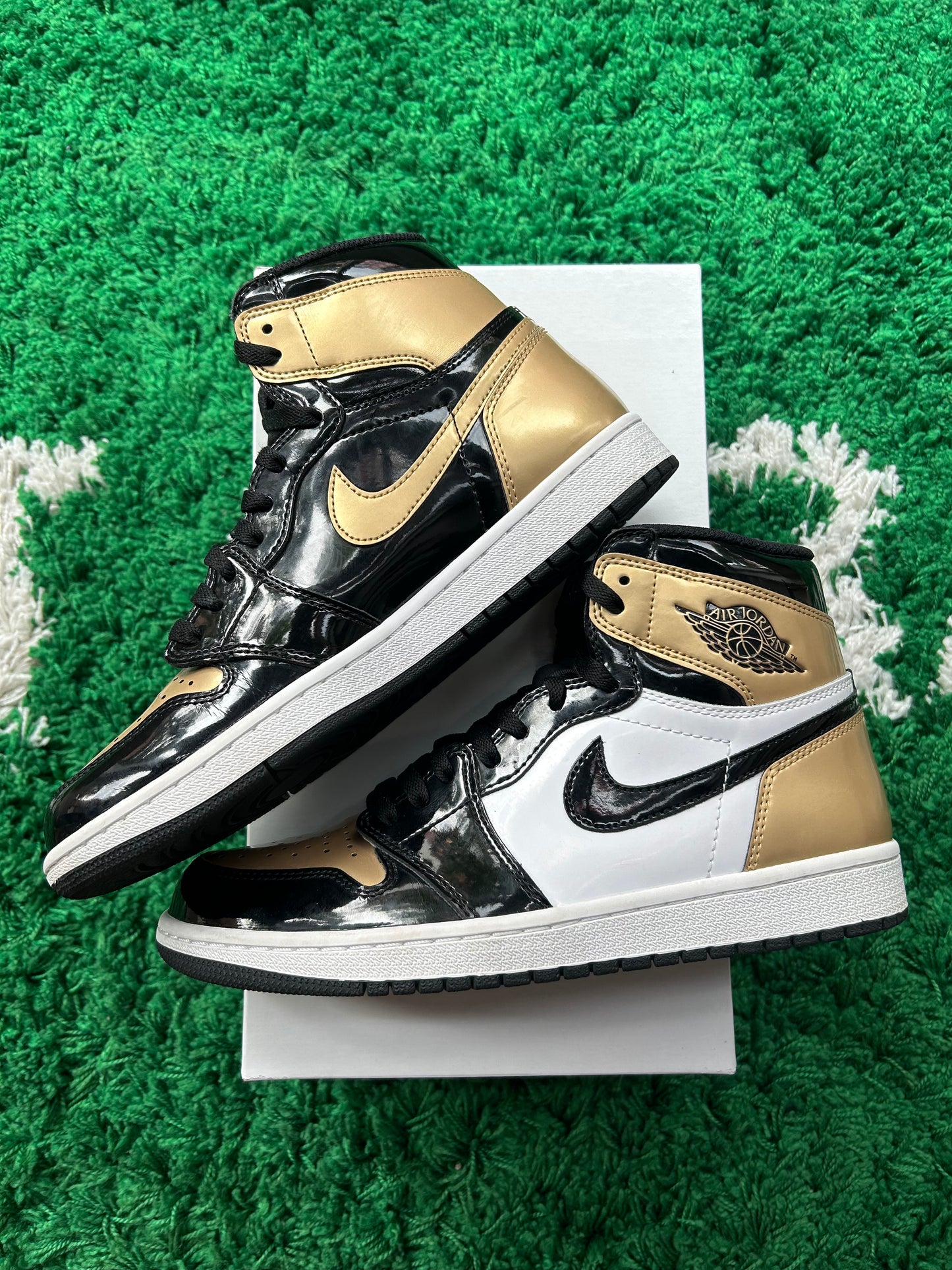 Jordan 1 High “Patent Gold Toe”