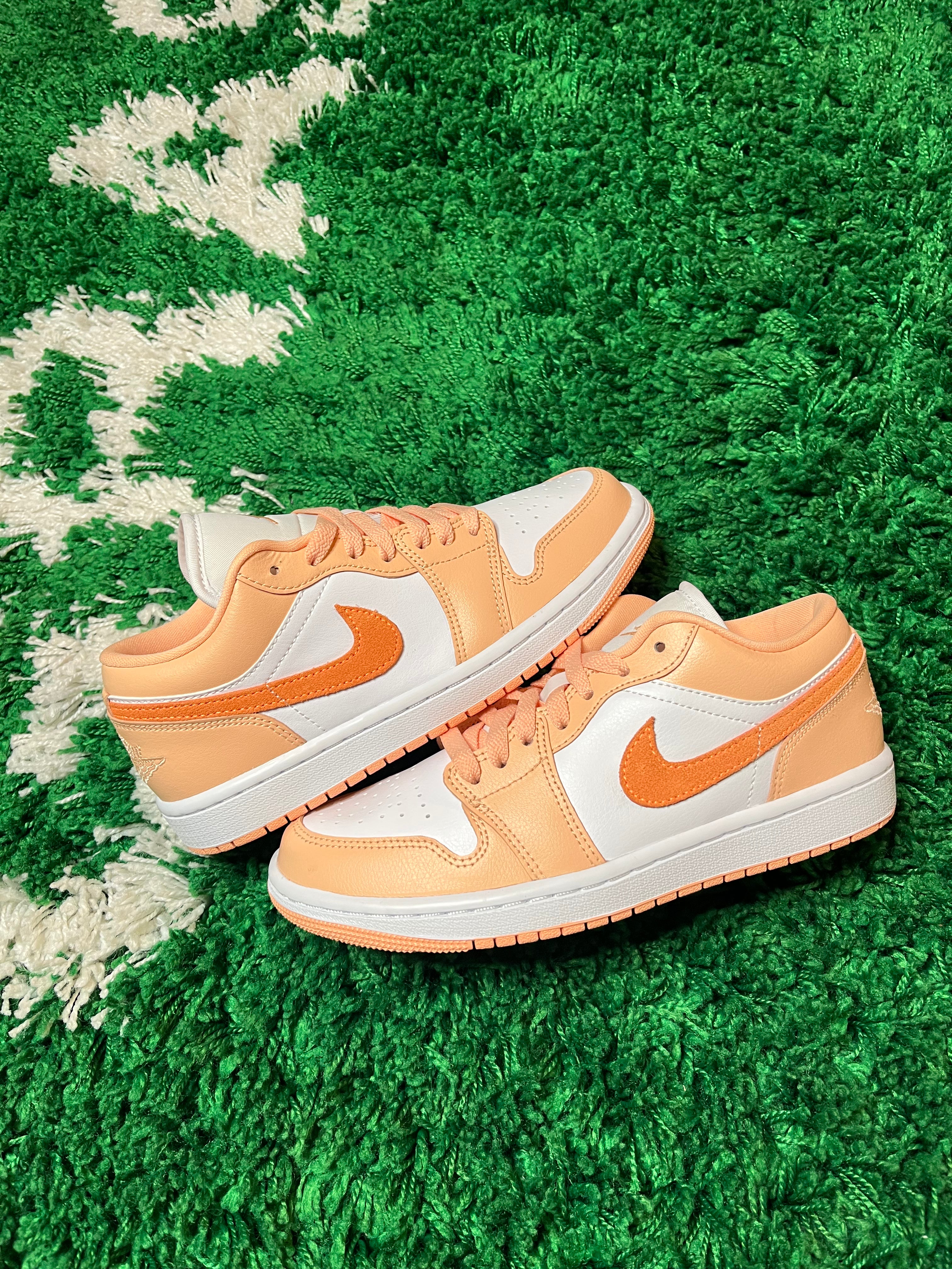 Jordan 1 Low “Sunset Haze”